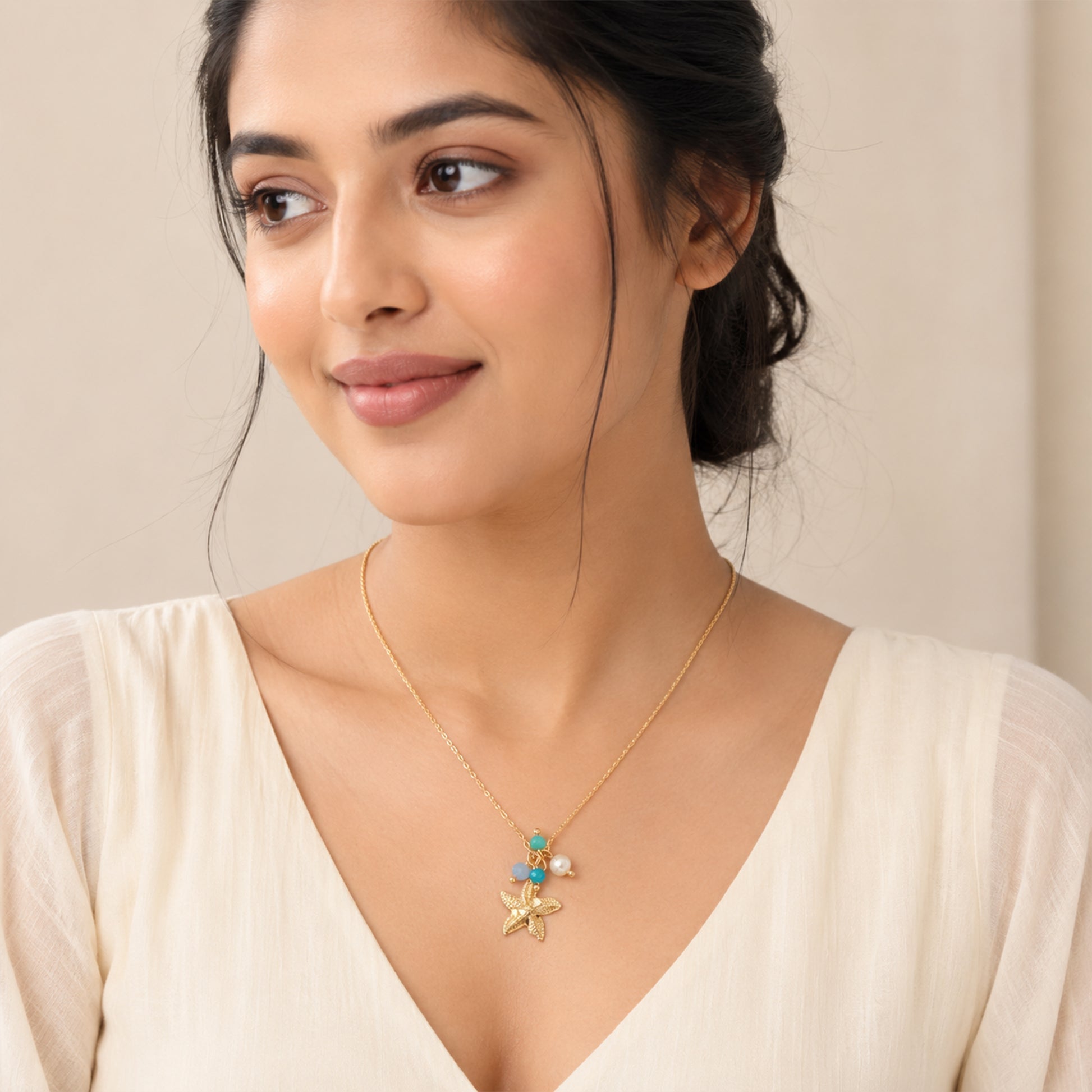 Stylish starfish necklace for women daily wear and holiday look