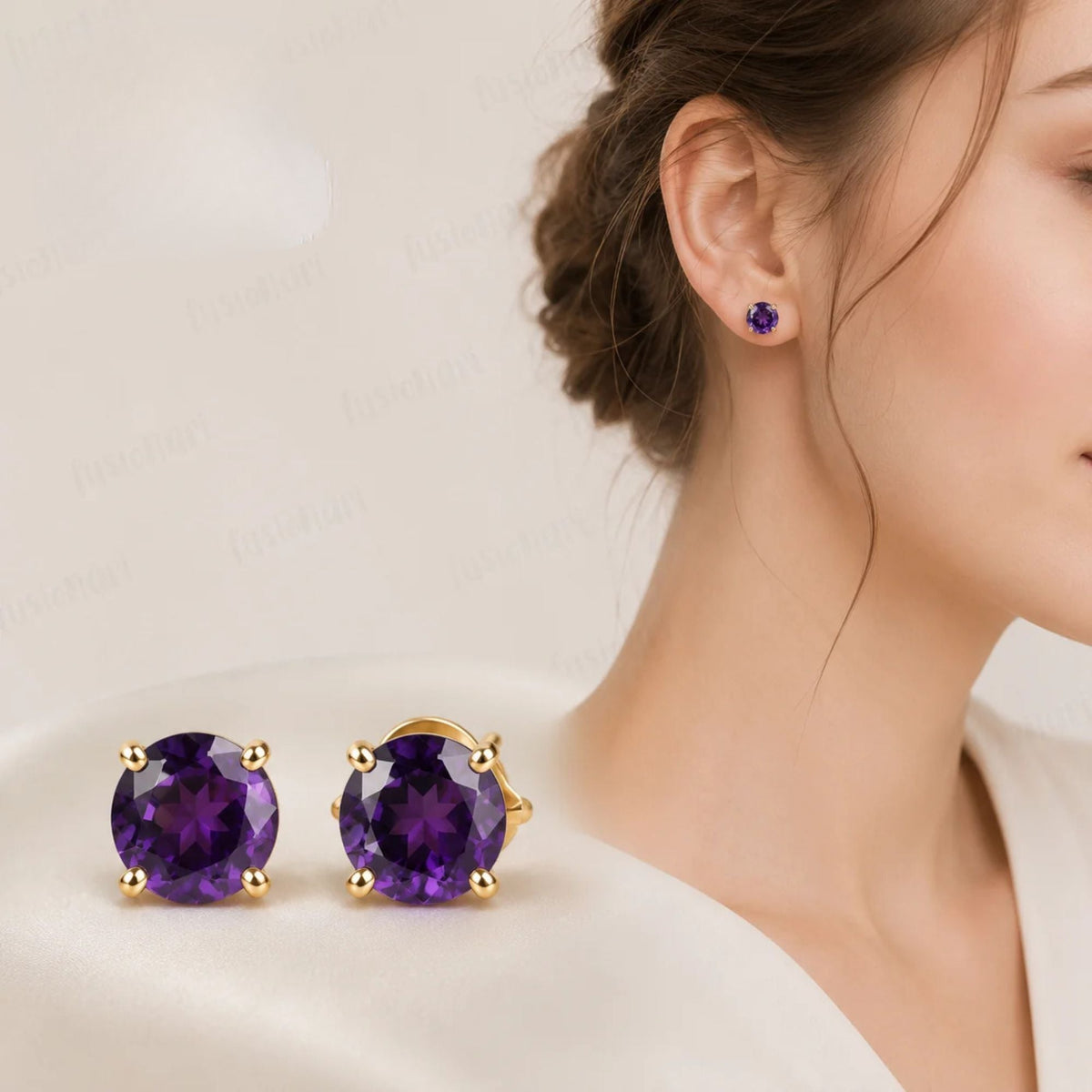 925 Silver Eartops with faceted round natural Amethyst set with Prongs with push Closure with Gold Plating.