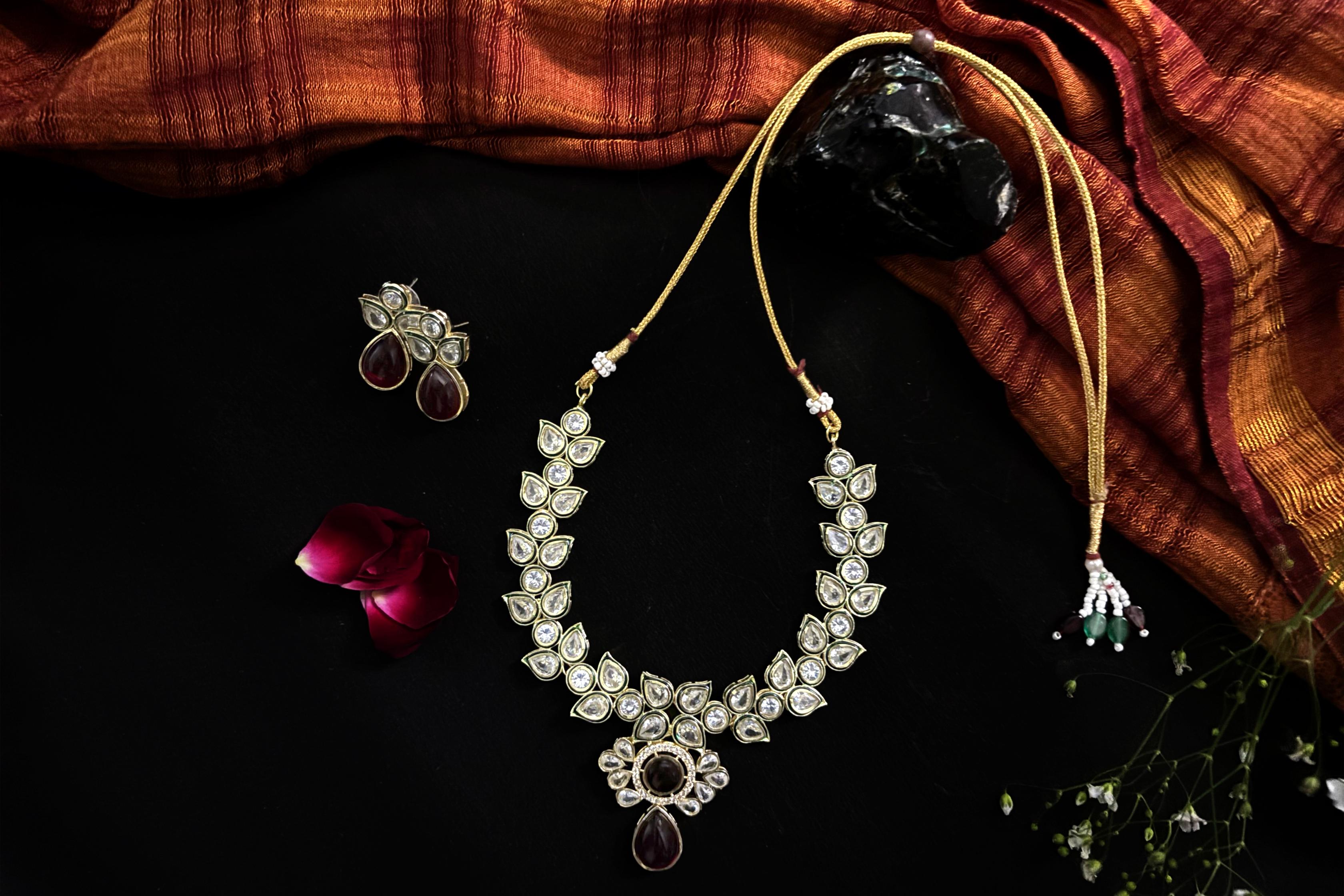 Rudrani Kundan Haar