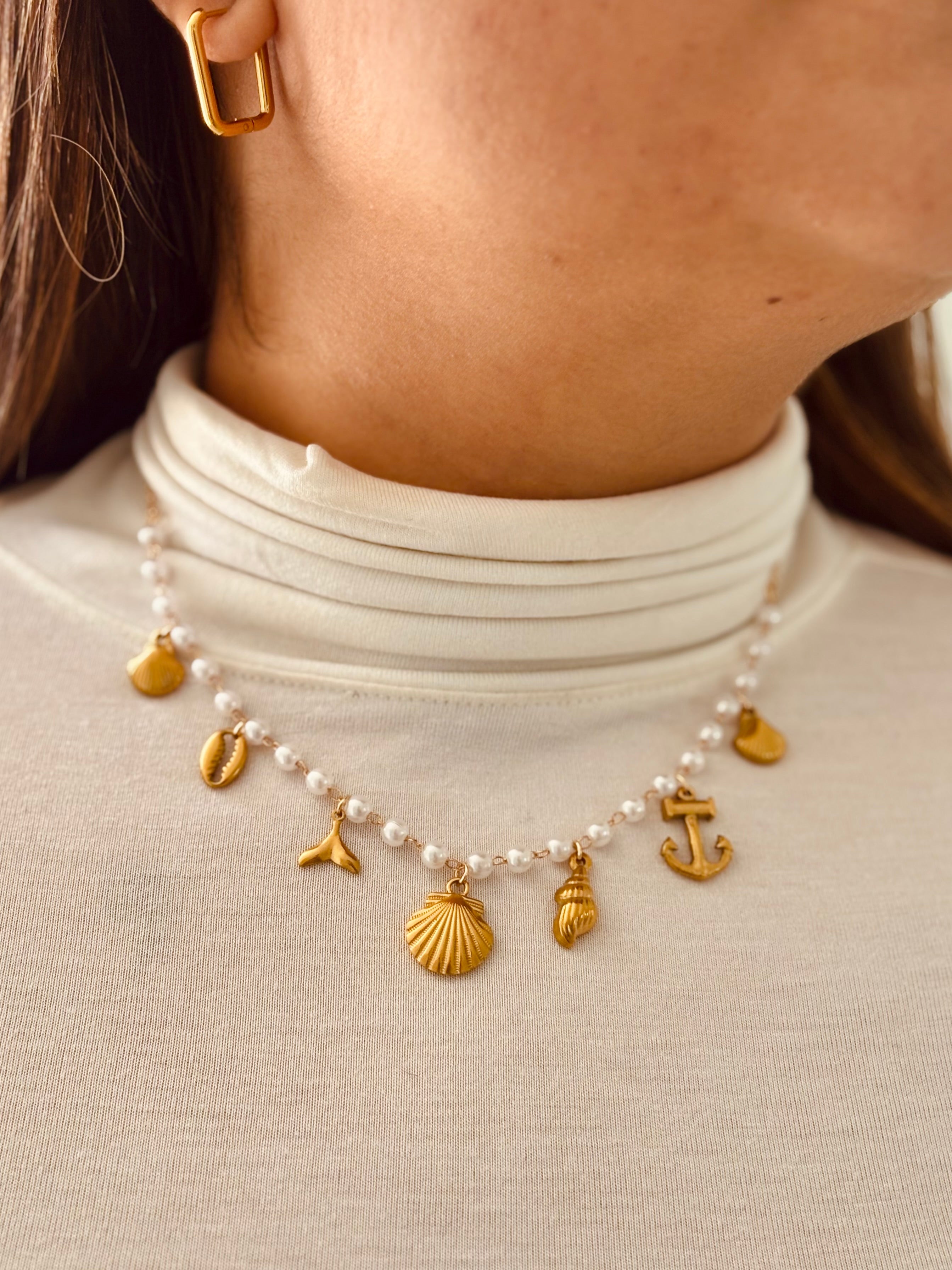 18k gold-plated Cresta drop earrings �? sea-theme marine-charm pearl drops, anti-tarnish and waterproof for everyday and summer wear.