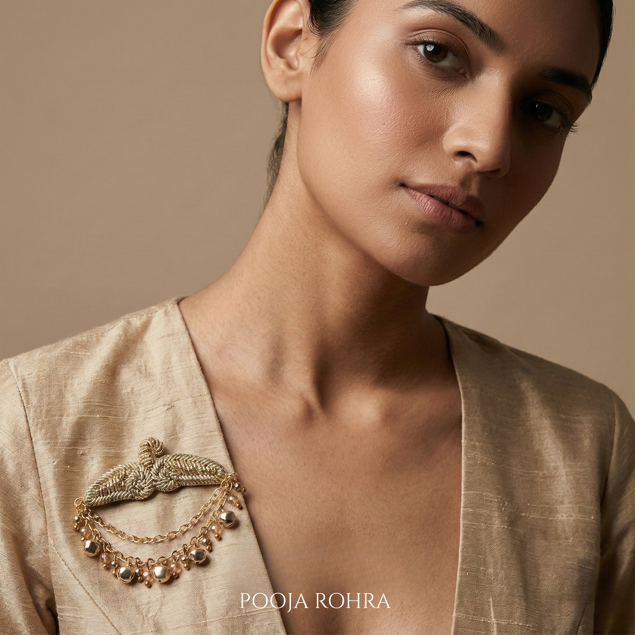 Kivyaa Brooch