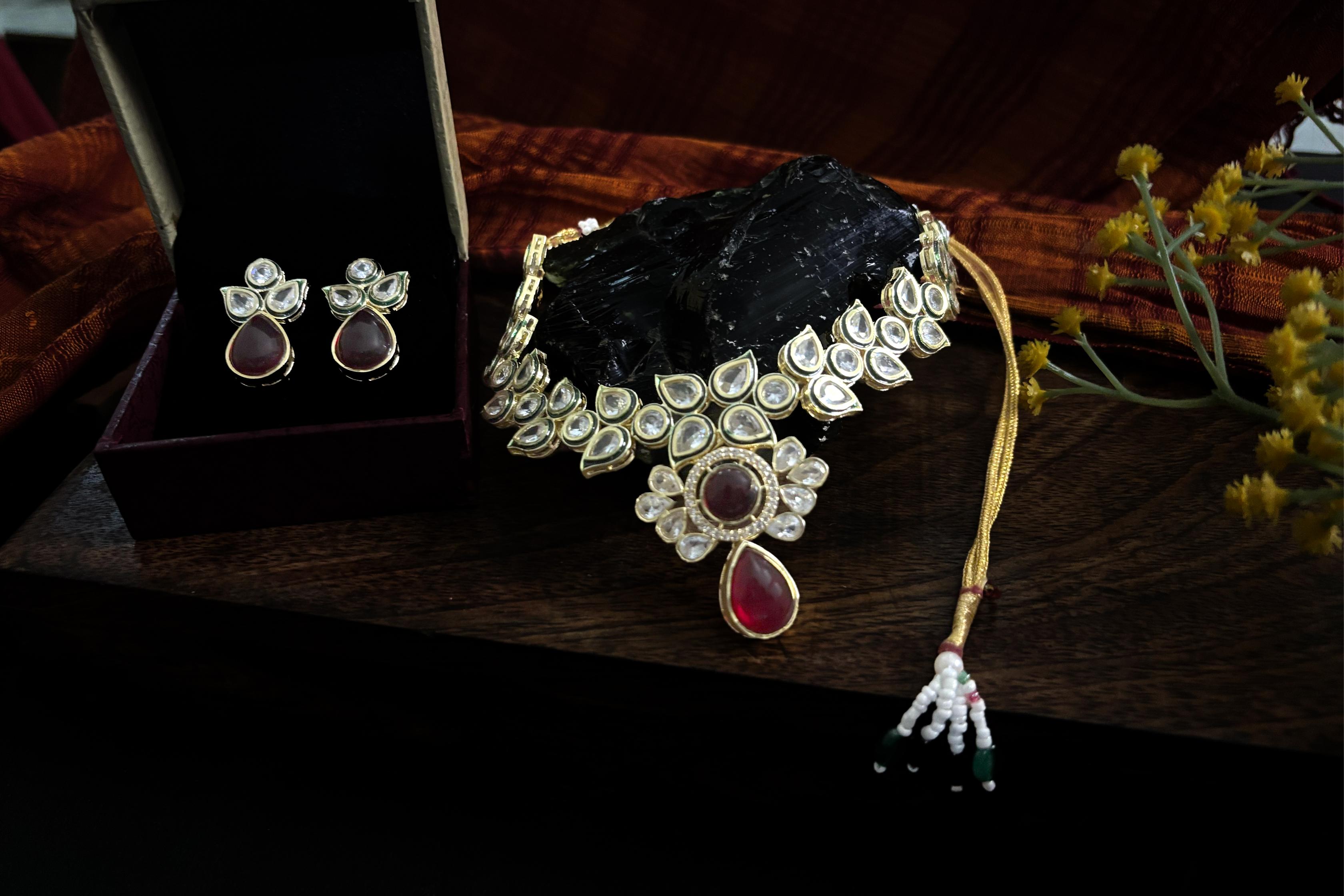 Rudrani Kundan Haar