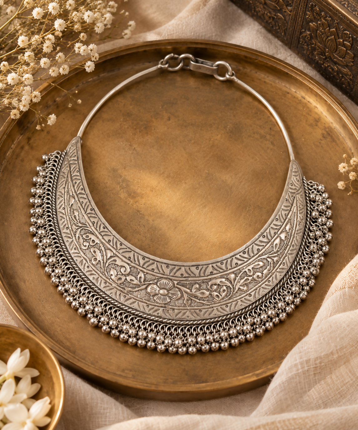 Noor brass necklace