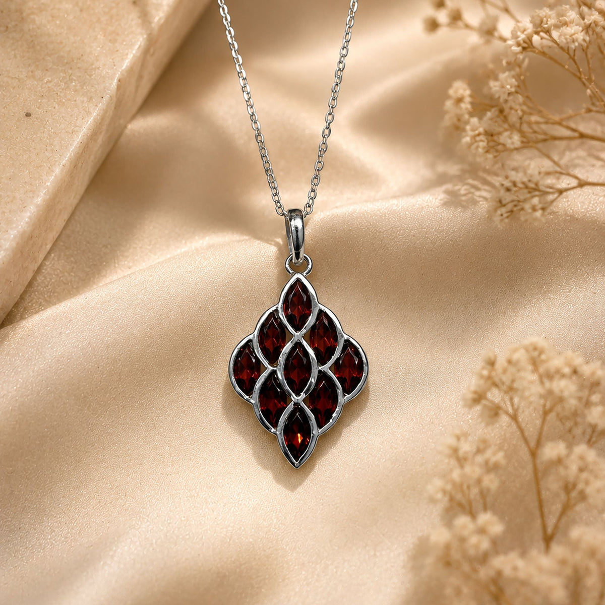 925 Sterling Silver Garnet Oval Pendant Faceted Red Gemstones Cluster Design