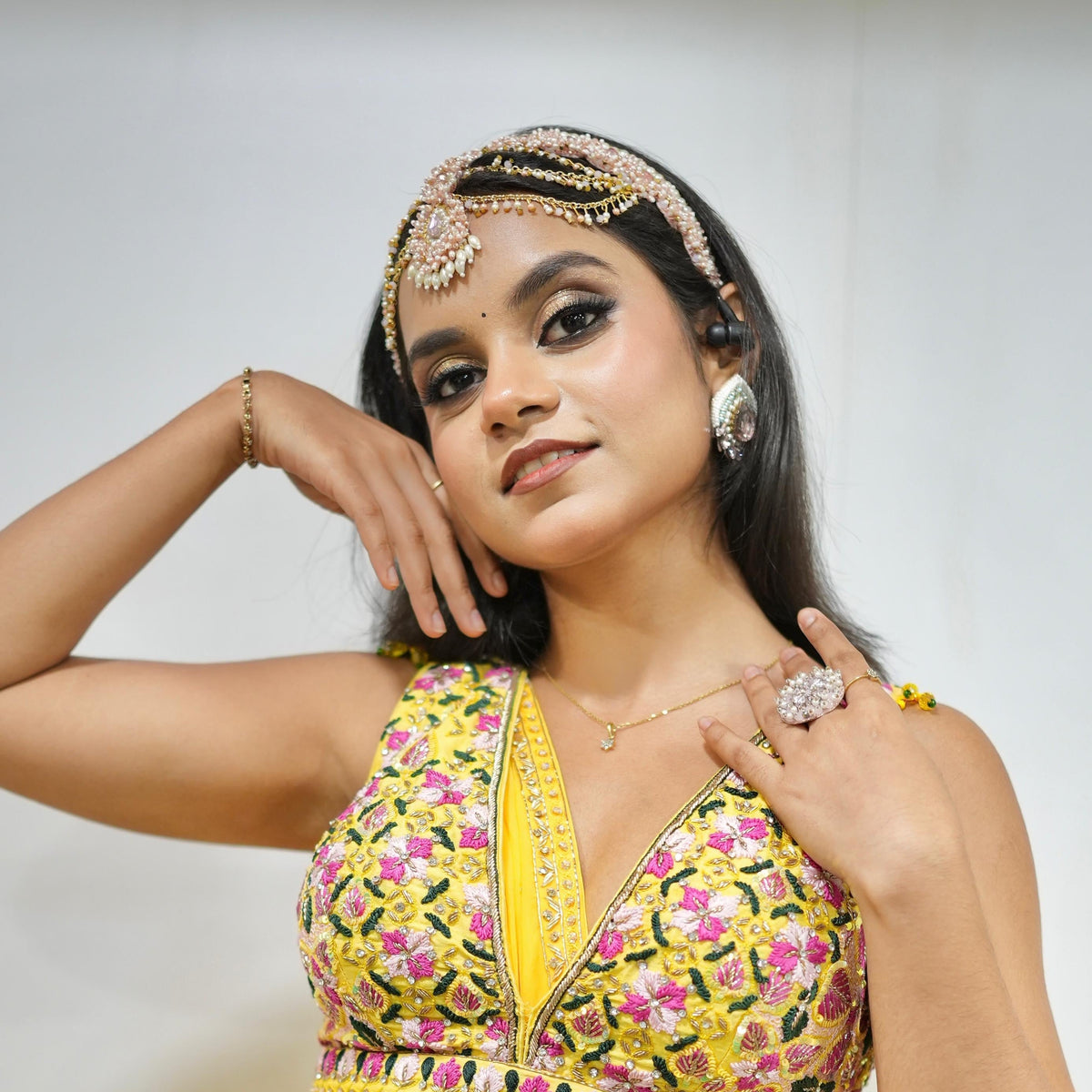 Aishwa Headband with Maangtika - view 4