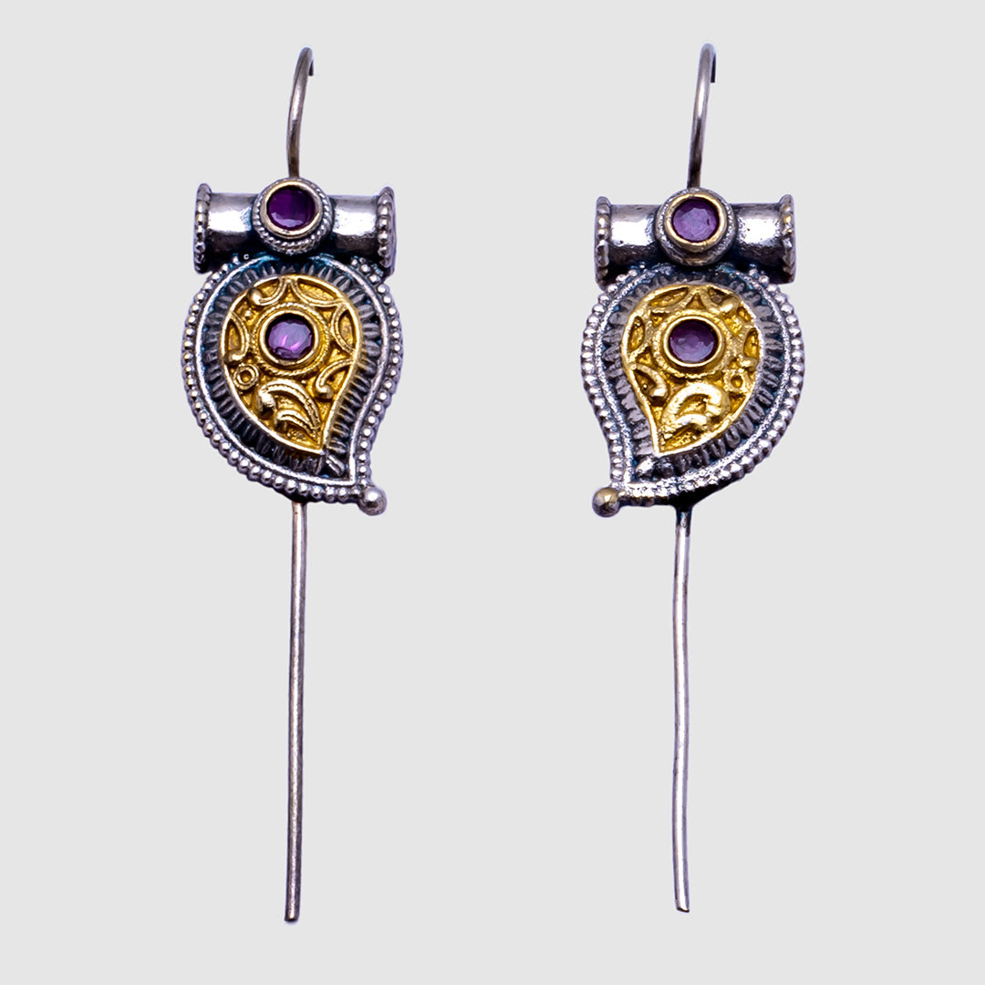Raunak Sui Needle Earcuff