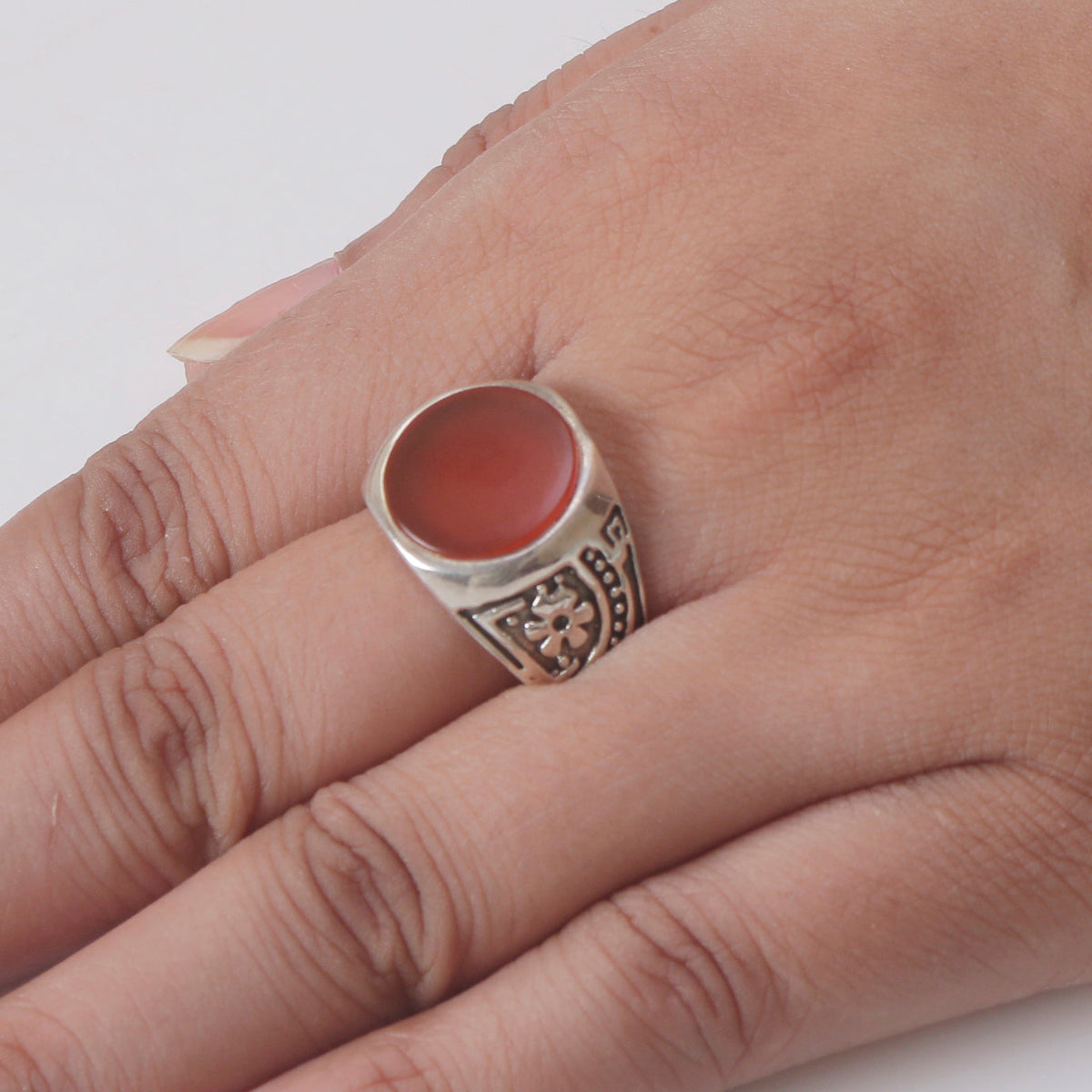 925 Sterling Silver Carnelian Ring for Women | Handmade Timeless Jewelry | Unique Healing Crystal Design | One Piece