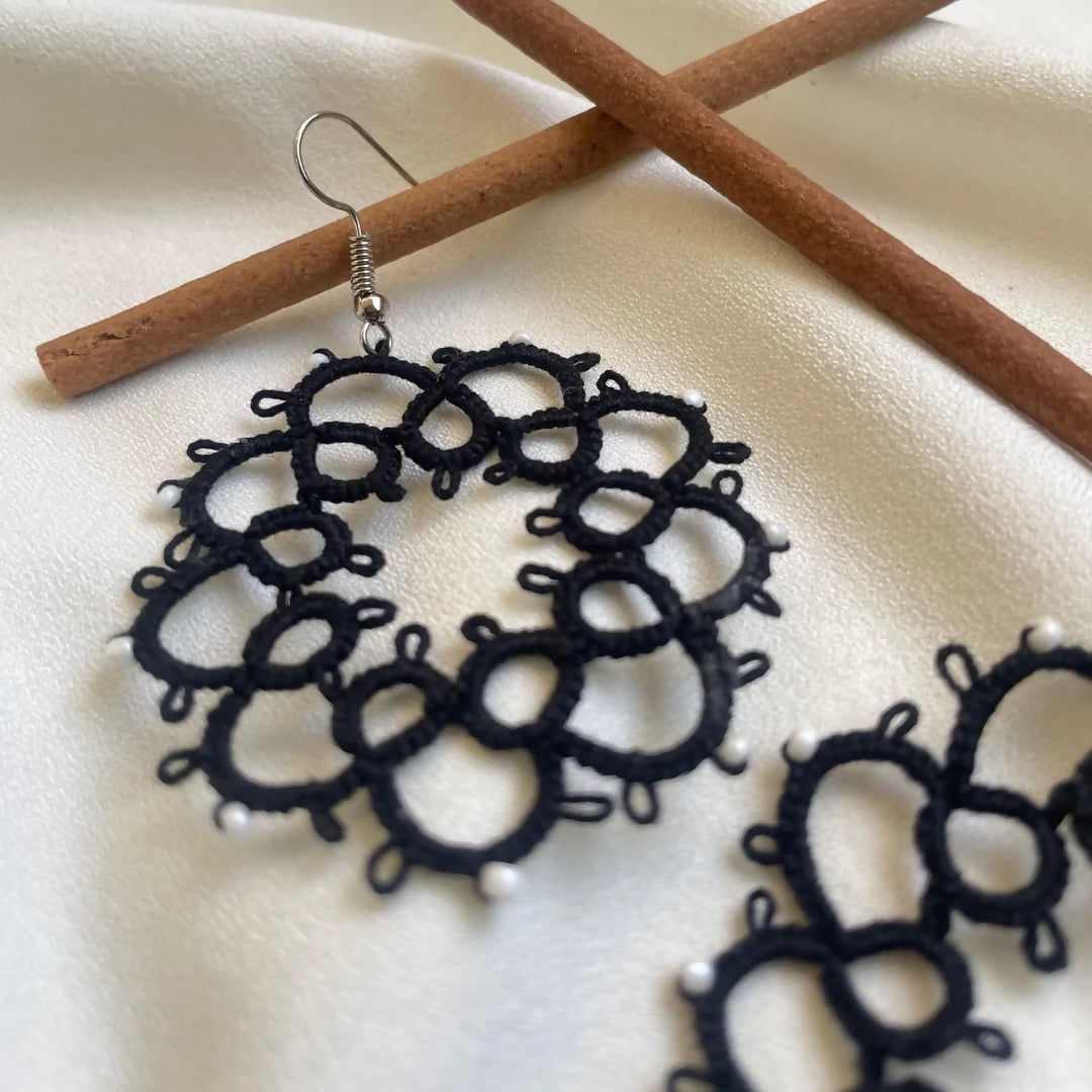 Pure Noir Earrings