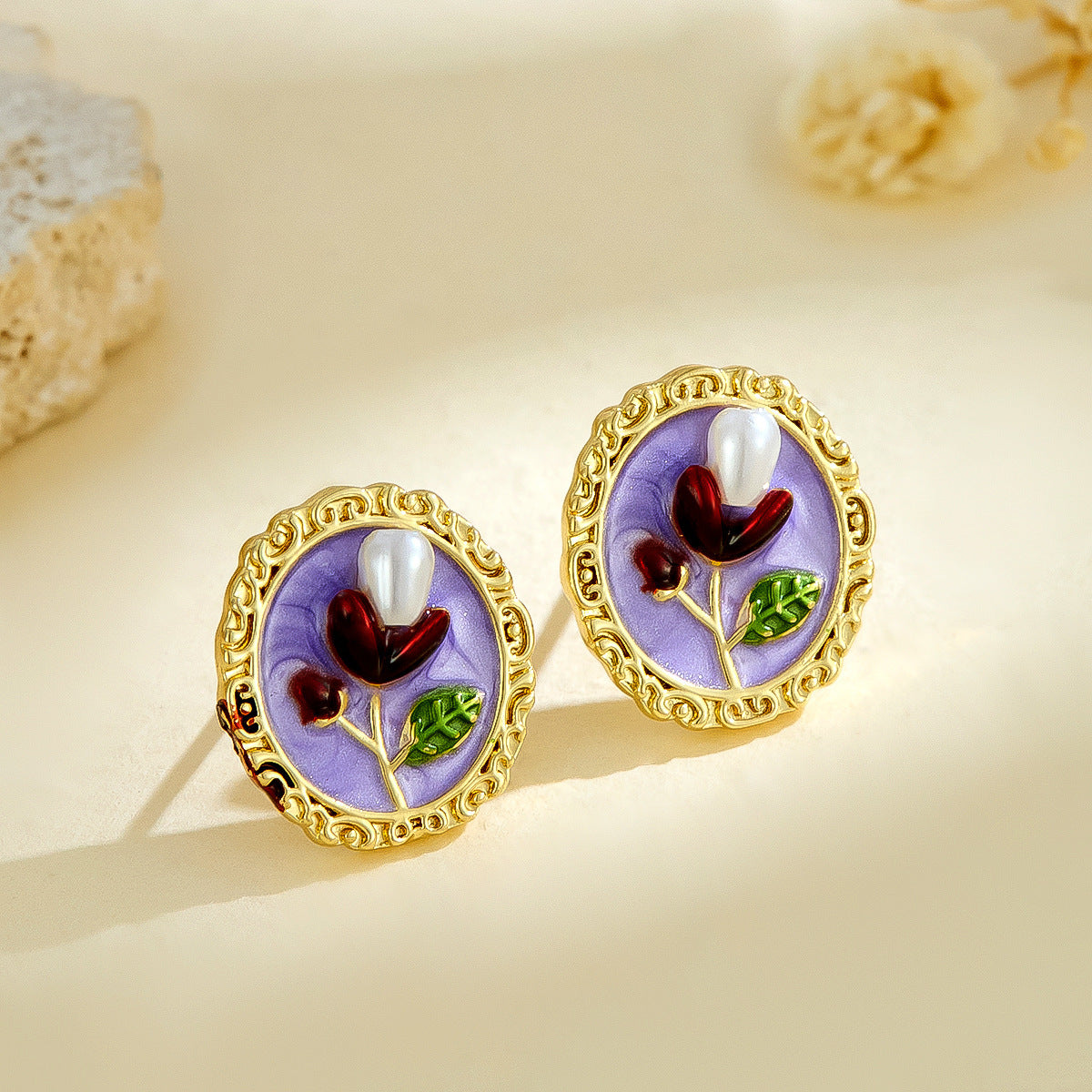 vintage-floral-enamel-stud-earrings-for-women-gold-tone-oval-frame-with-hand-painted-flower-design