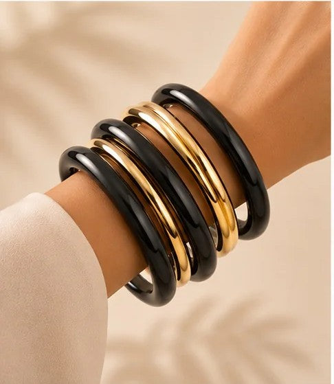 luxury-black-resin-gold-bangle-set-for-women-stackable-statement-bracelet-set-premium-fashion-jewelry