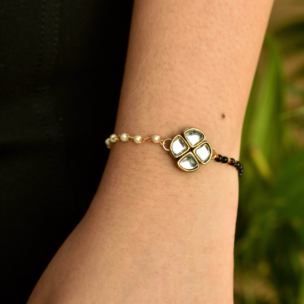 white glass kundan mangalsutra bracelet
