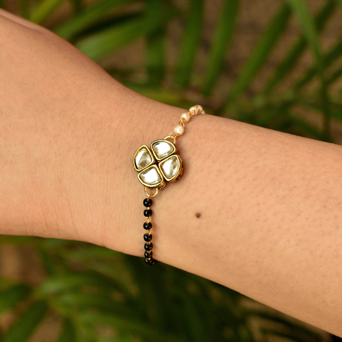 white glass kundan mangalsutra bracelet