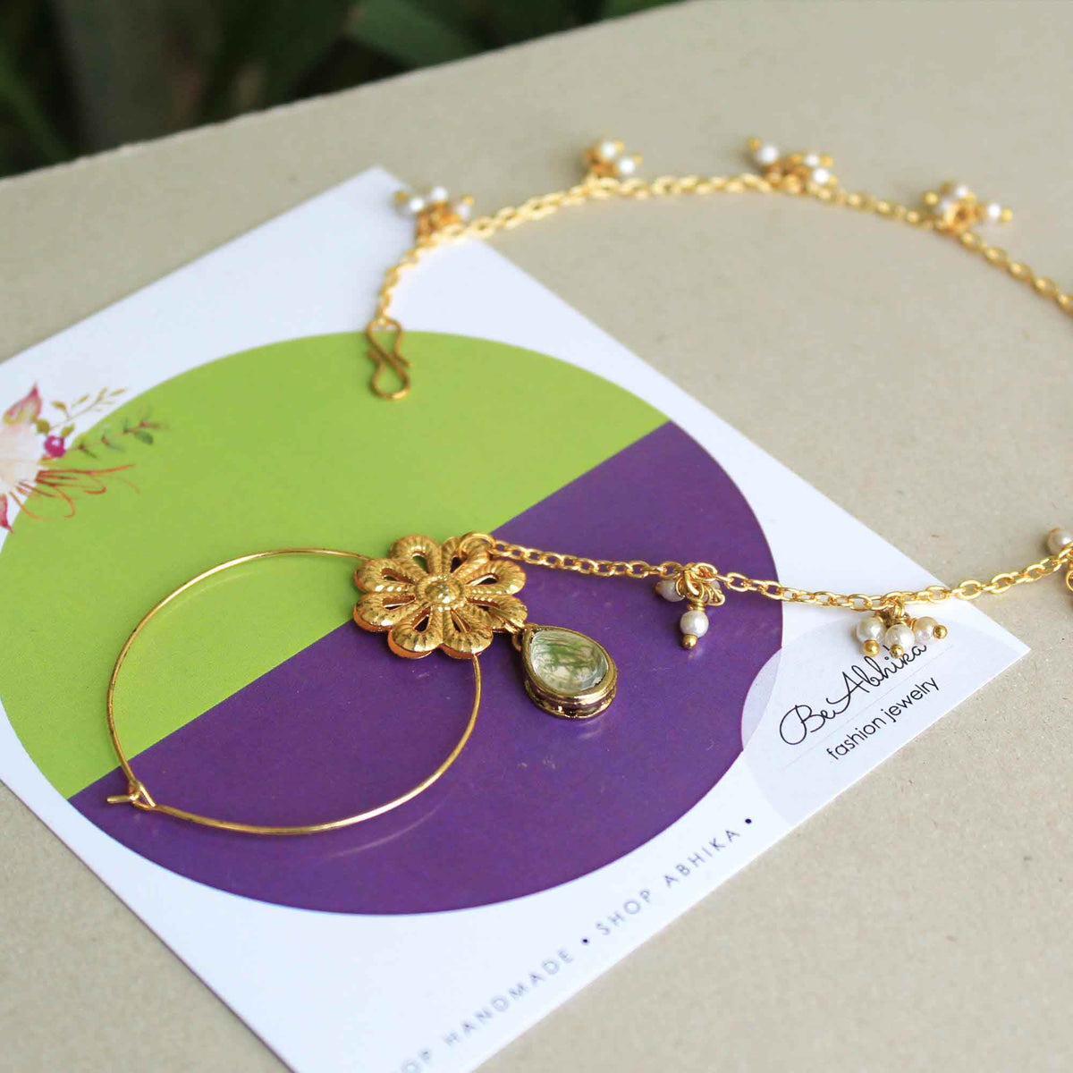 Traditional Indian bridal nath with kundan stones, green beads, and pearl hair chain Indian Nathiya Nathani Nose Ring