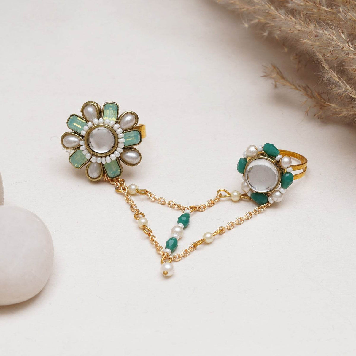 Garden Green Two-Finger Ring - BeAbhika.com