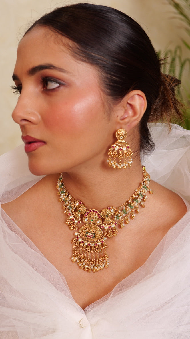 Chaand Phool Antique Necklace Set