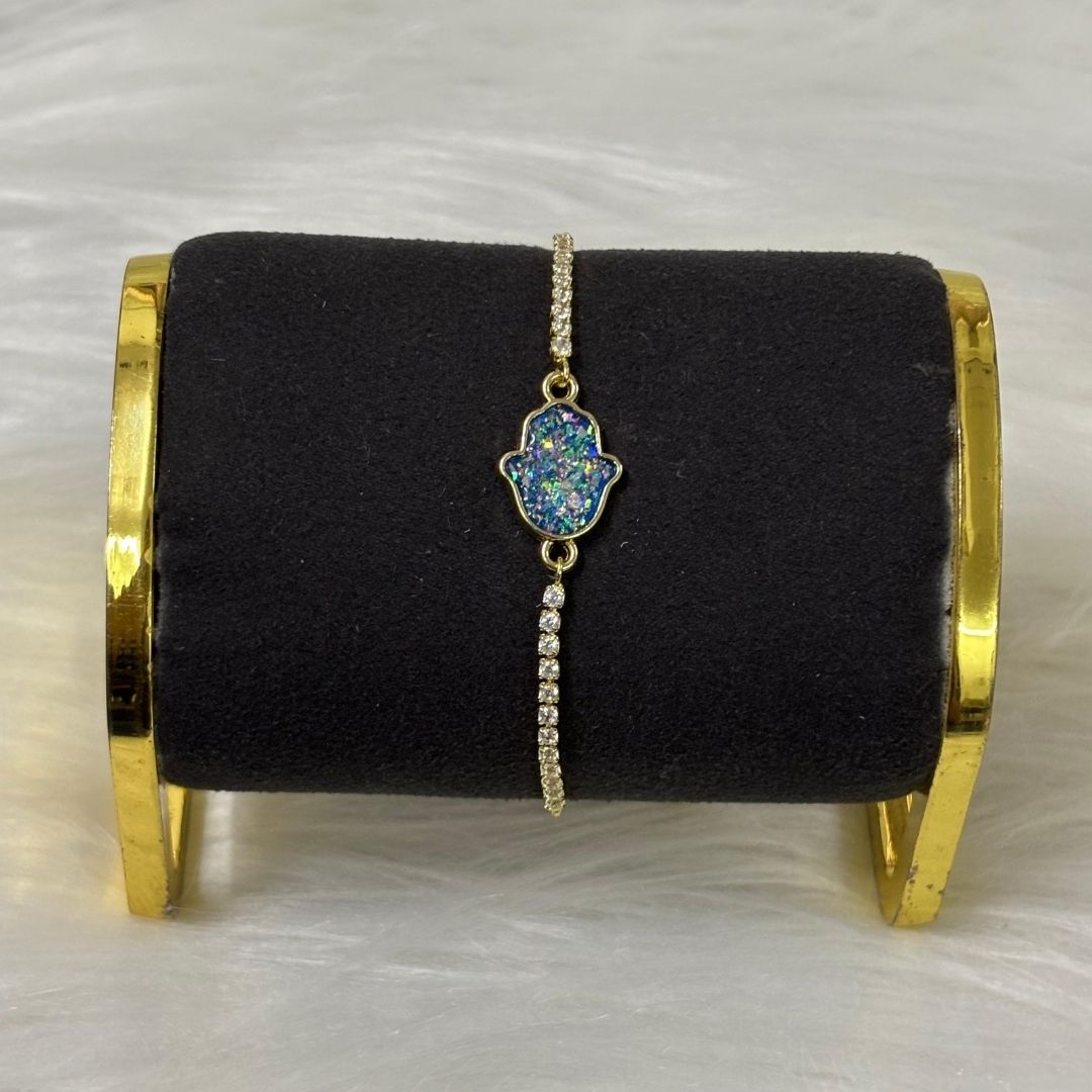 Dazzling Gold-Plated Hamsa Bracelet
