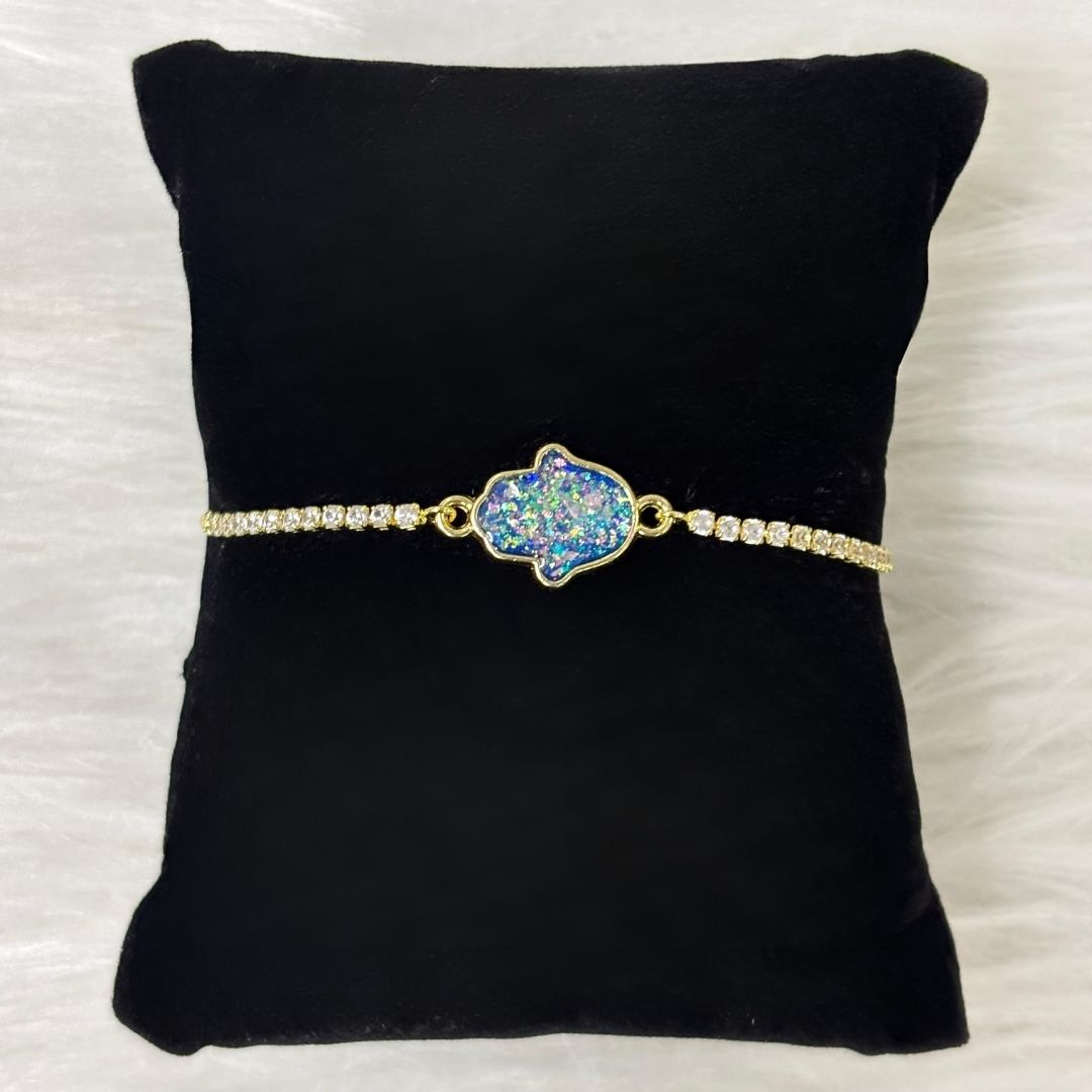 Dazzling Gold-Plated Hamsa Bracelet