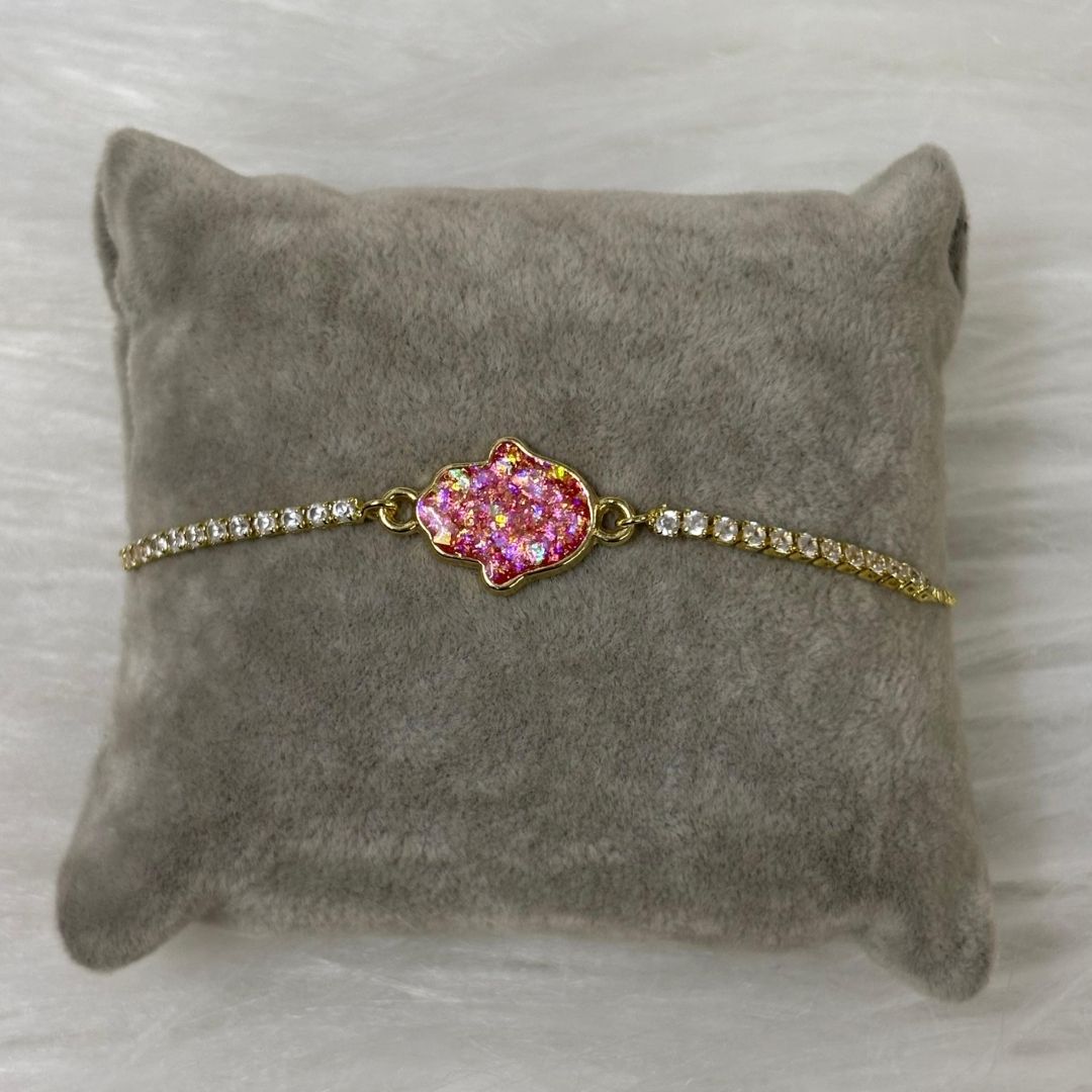 Dazzling Gold-Plated Hamsa Bracelet