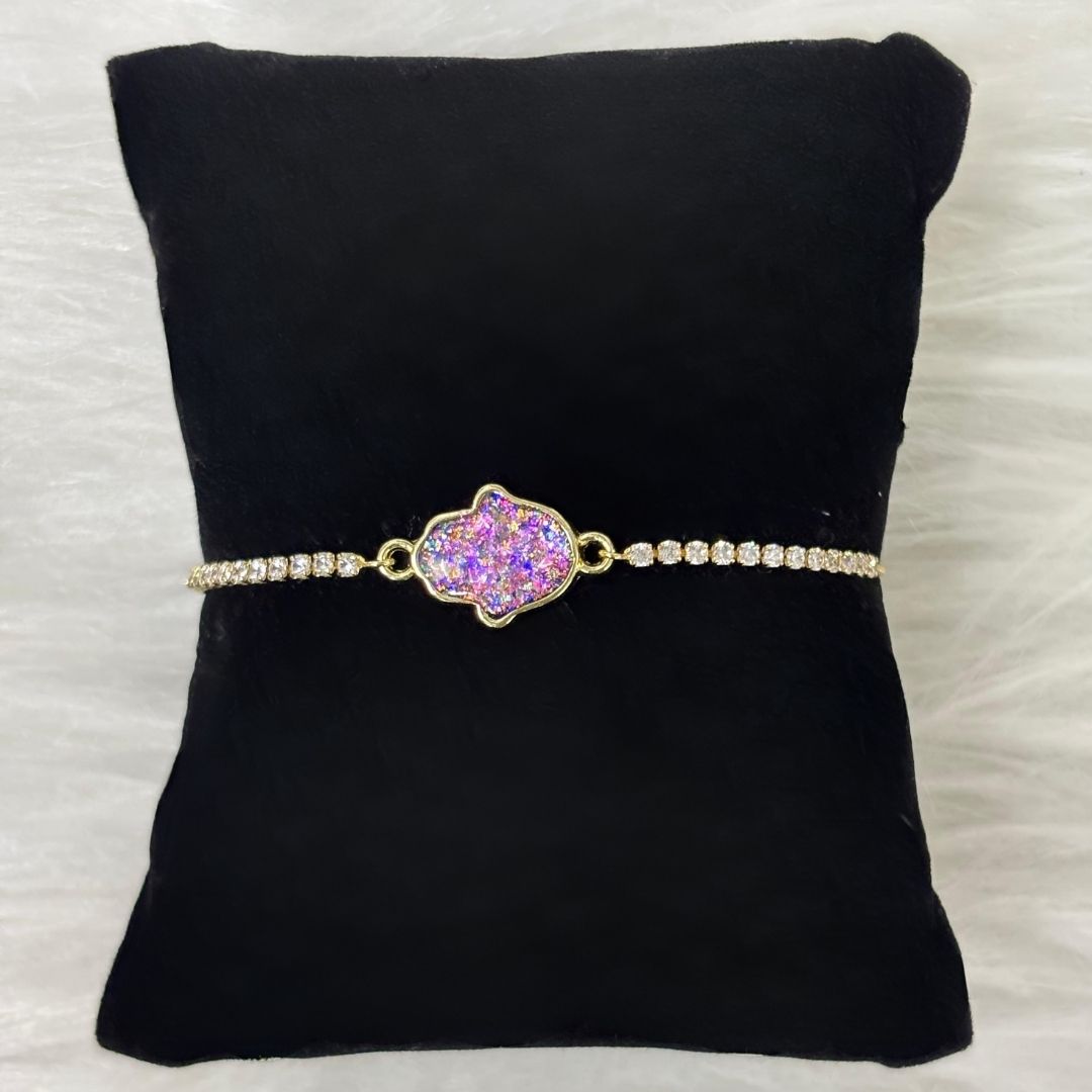 Dazzling Gold-Plated Hamsa Bracelet