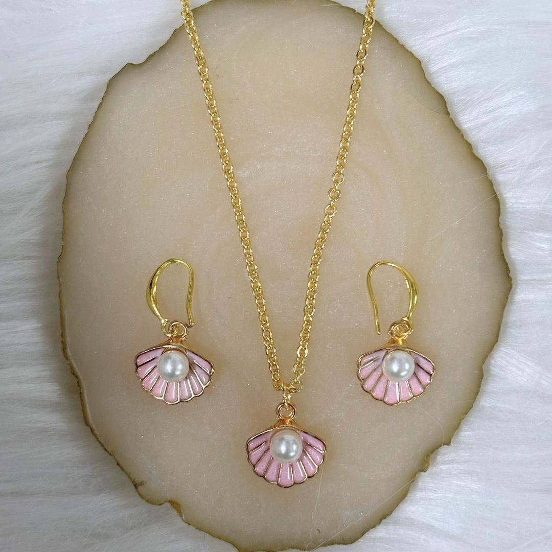 Gold Plated Pink Pearl Pendant Set