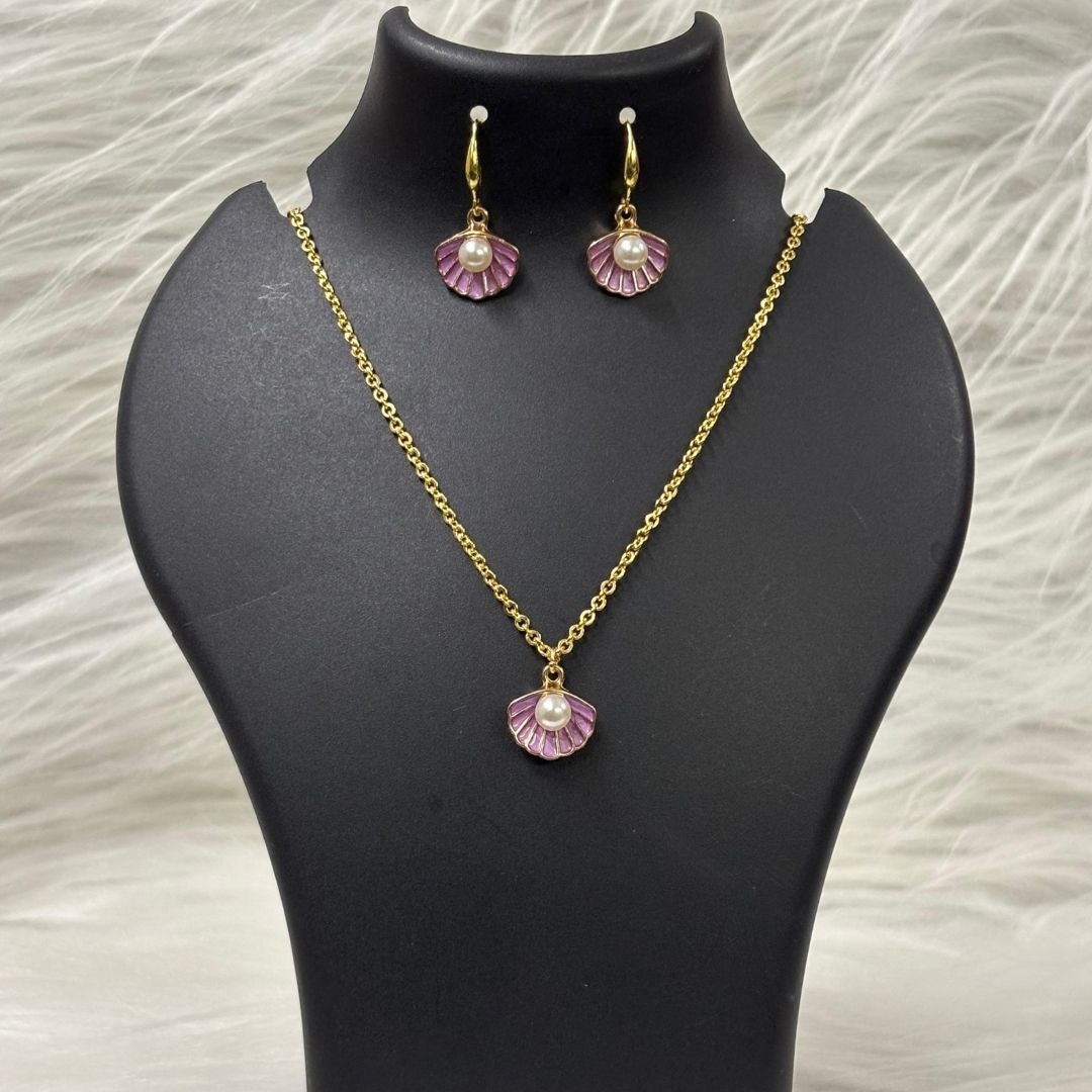 Gold Plated Purple Pearl Pendant Set
