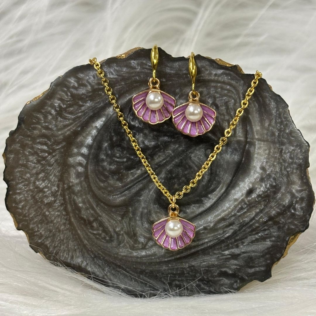Gold Plated Purple Pearl Pendant Set