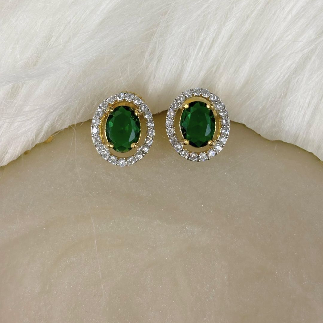 Green Emerald Luxe Gold-Plated Solitaire Halo Pendant & Earrings Set – A Regal Touch of Green