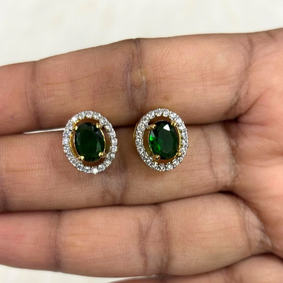 Green Emerald Luxe Gold-Plated Solitaire Halo Pendant & Earrings Set – A Regal Touch of Green