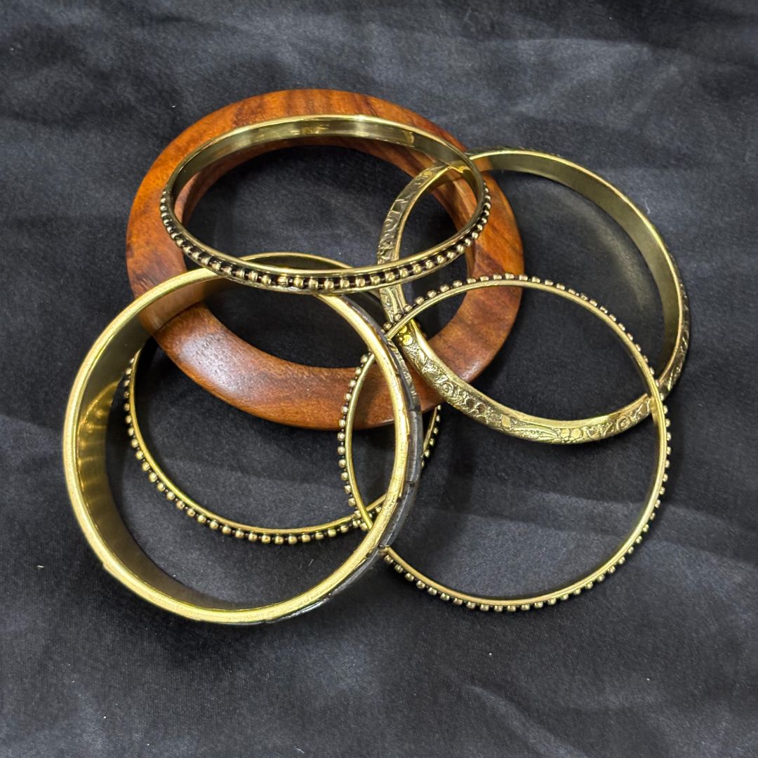 Gold Plated Stone Chips Set of Bangles