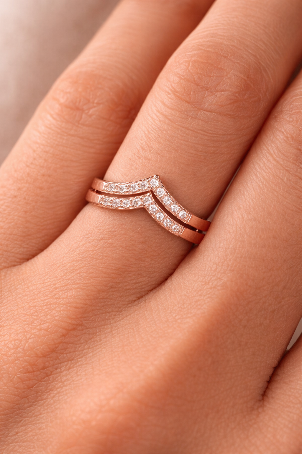 Gold-Plated V-Shape CZ Ring ??Adjustable Chevron Ring for Women