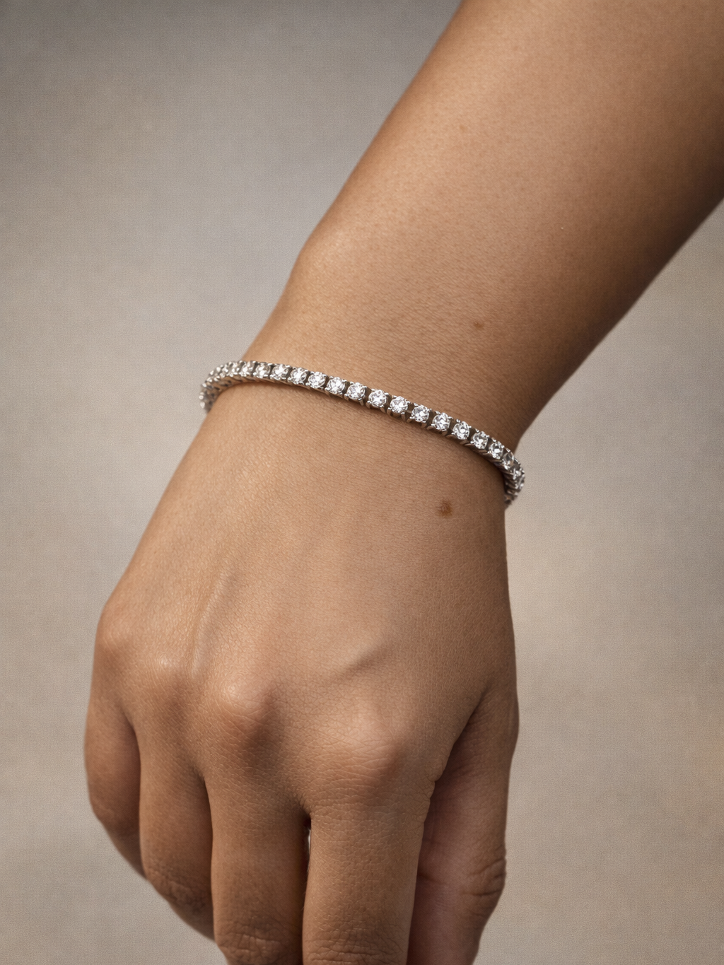 925 sterling silver moissanite tennis bracelet �? radiant diamond-alternative tennis bracelet, anti-tarnish and waterproof for bridal and evening wear.