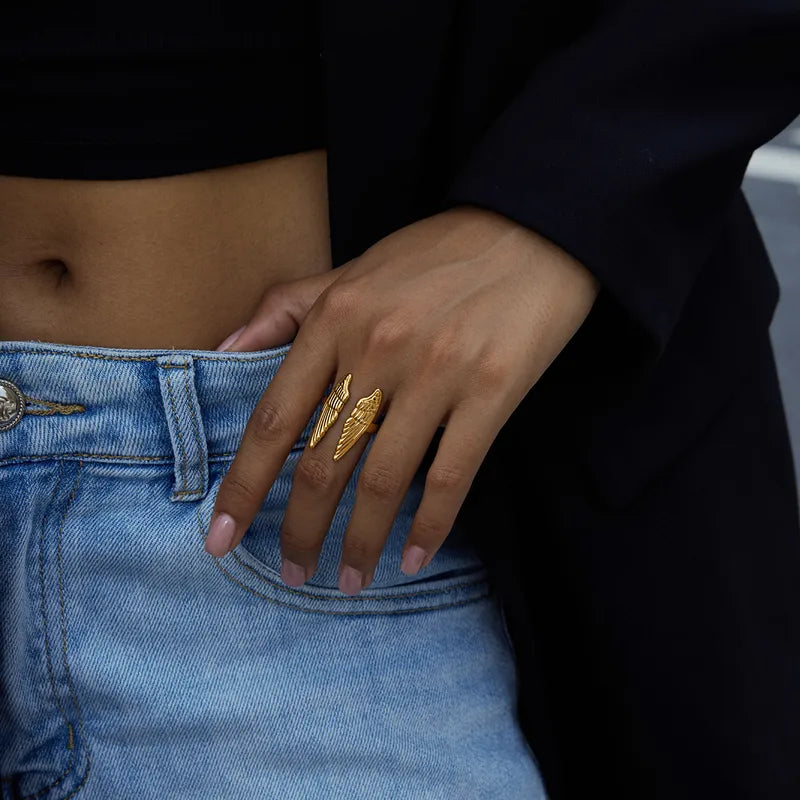 Classic Angel Wings Open Ring 62carat