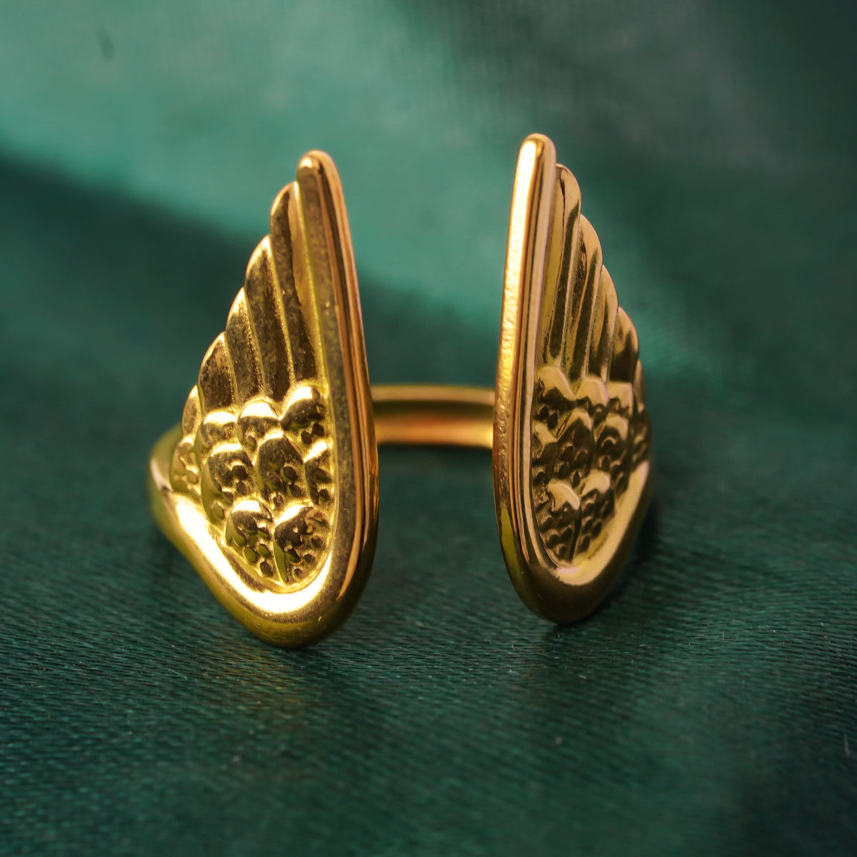 Luxury Feather Wing Ring