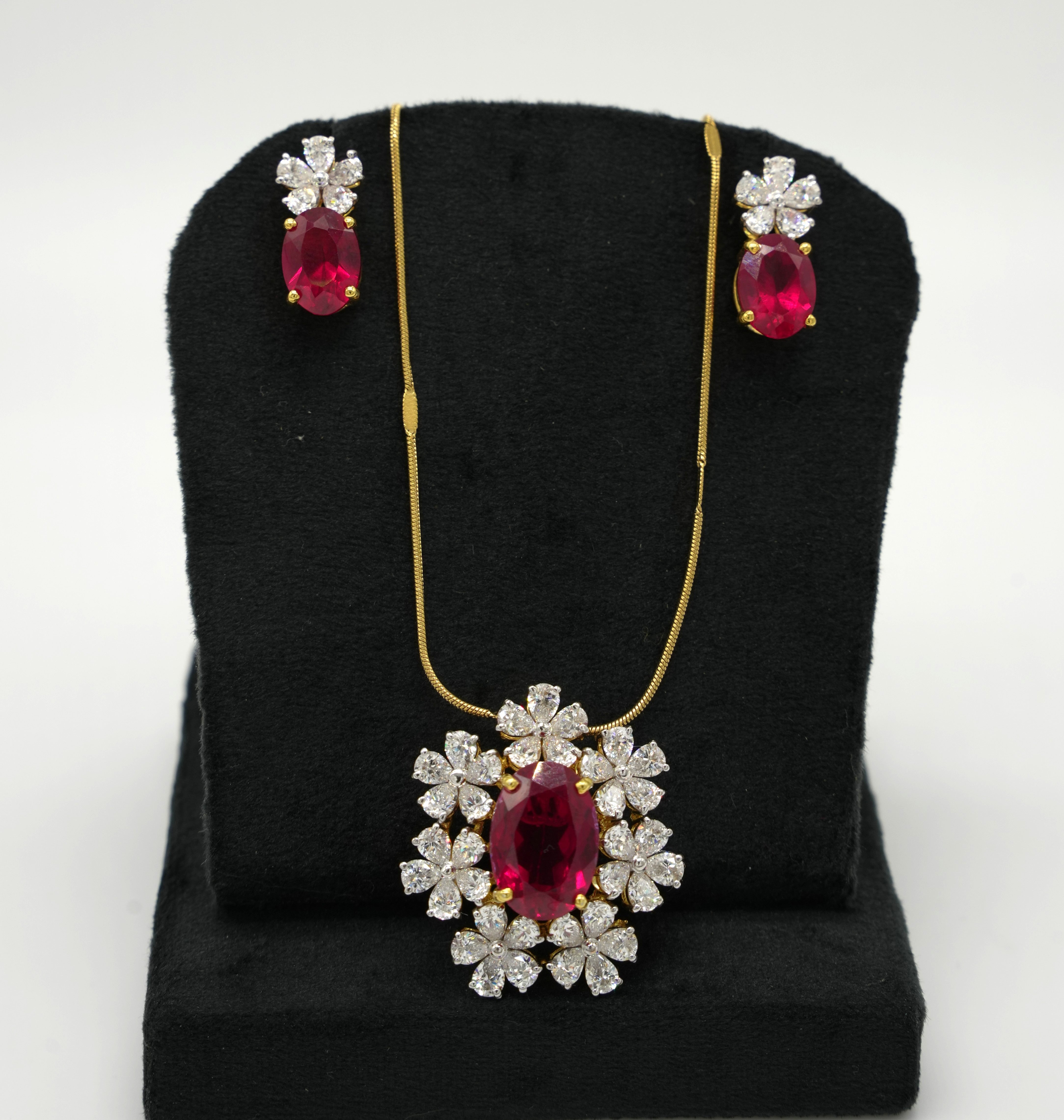 Silver Swarovski Red Stone Pendant Set
