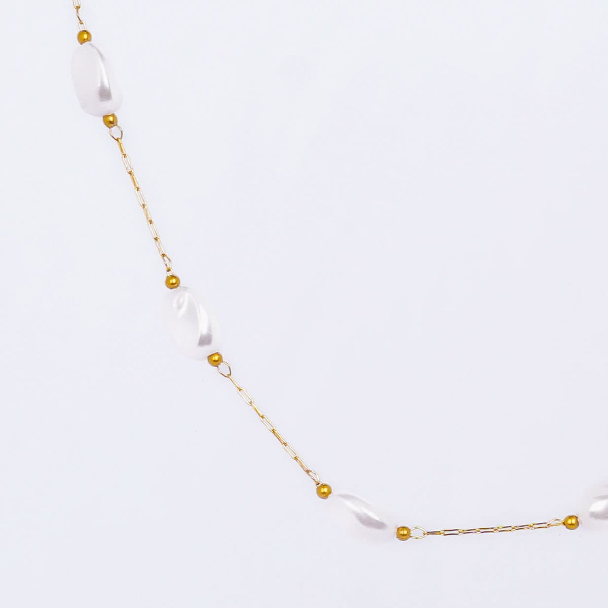 Elegant Freshwater Pearl Necklace