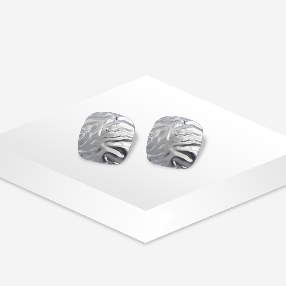 Wavy Light Weight Stud Earrings