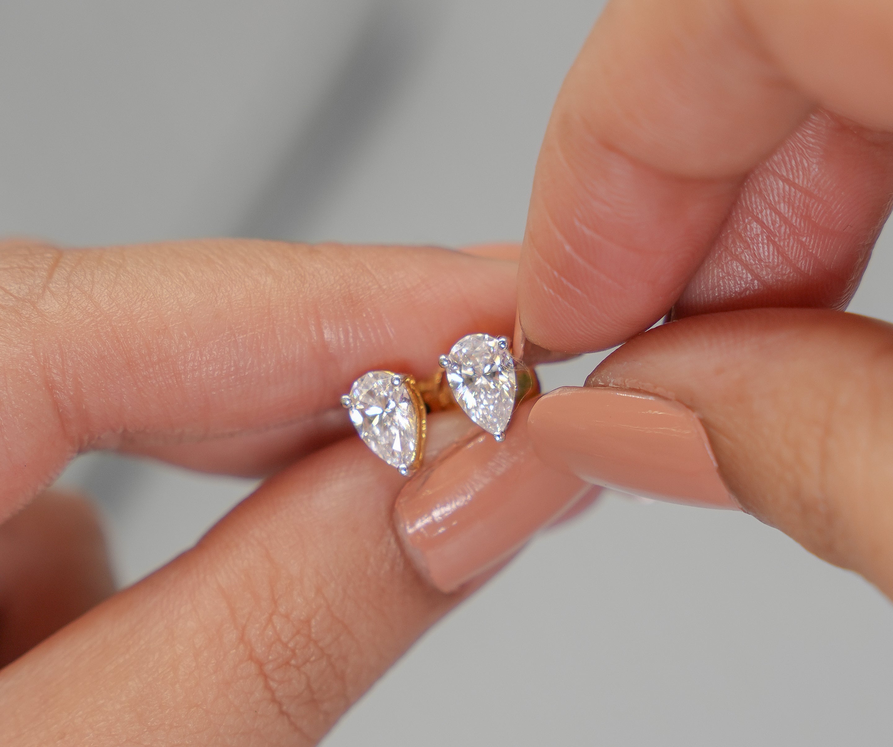 Silver Swarovski Approx 1ct Pear Studs