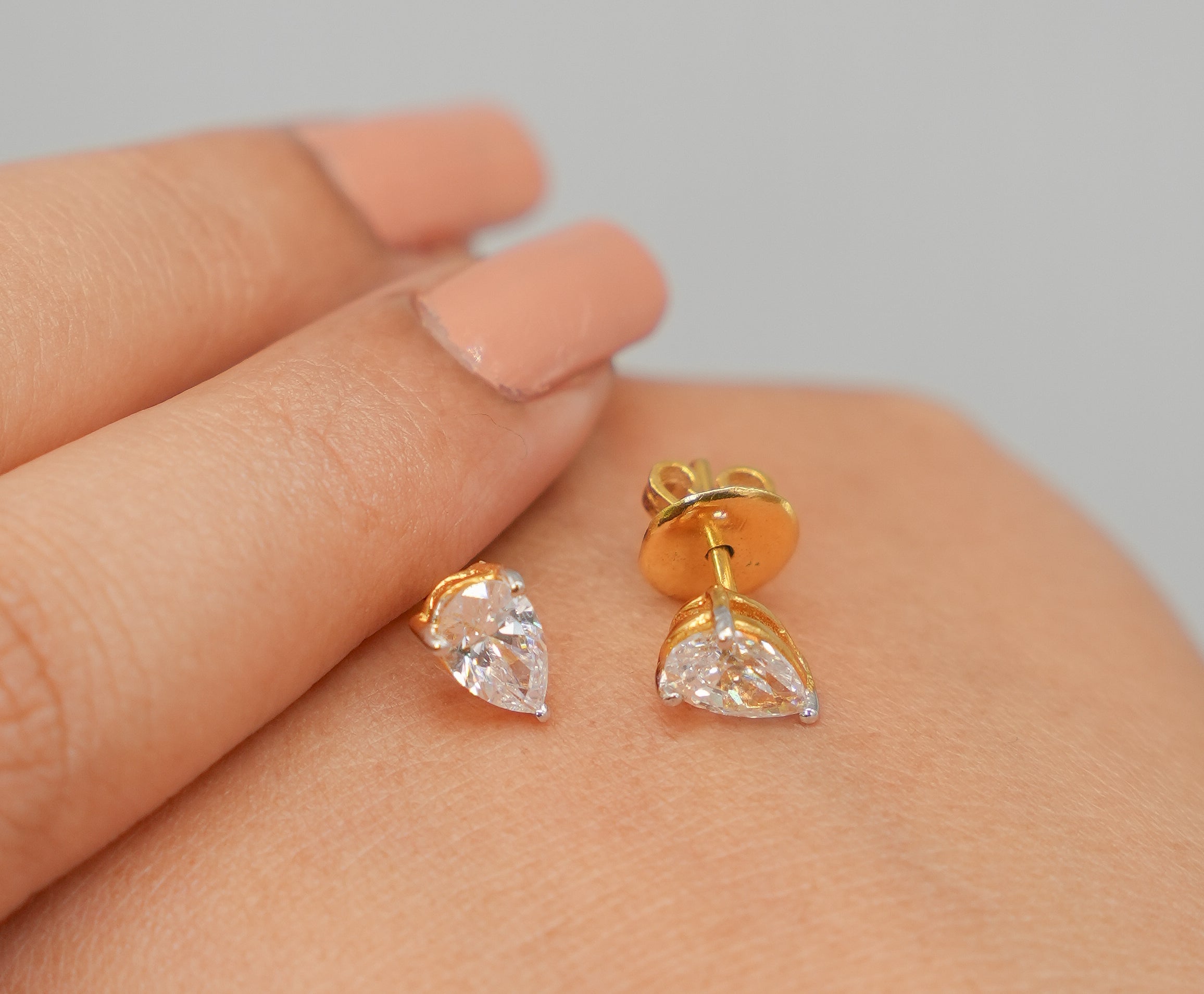 Silver Swarovski Approx 1ct Pear Studs