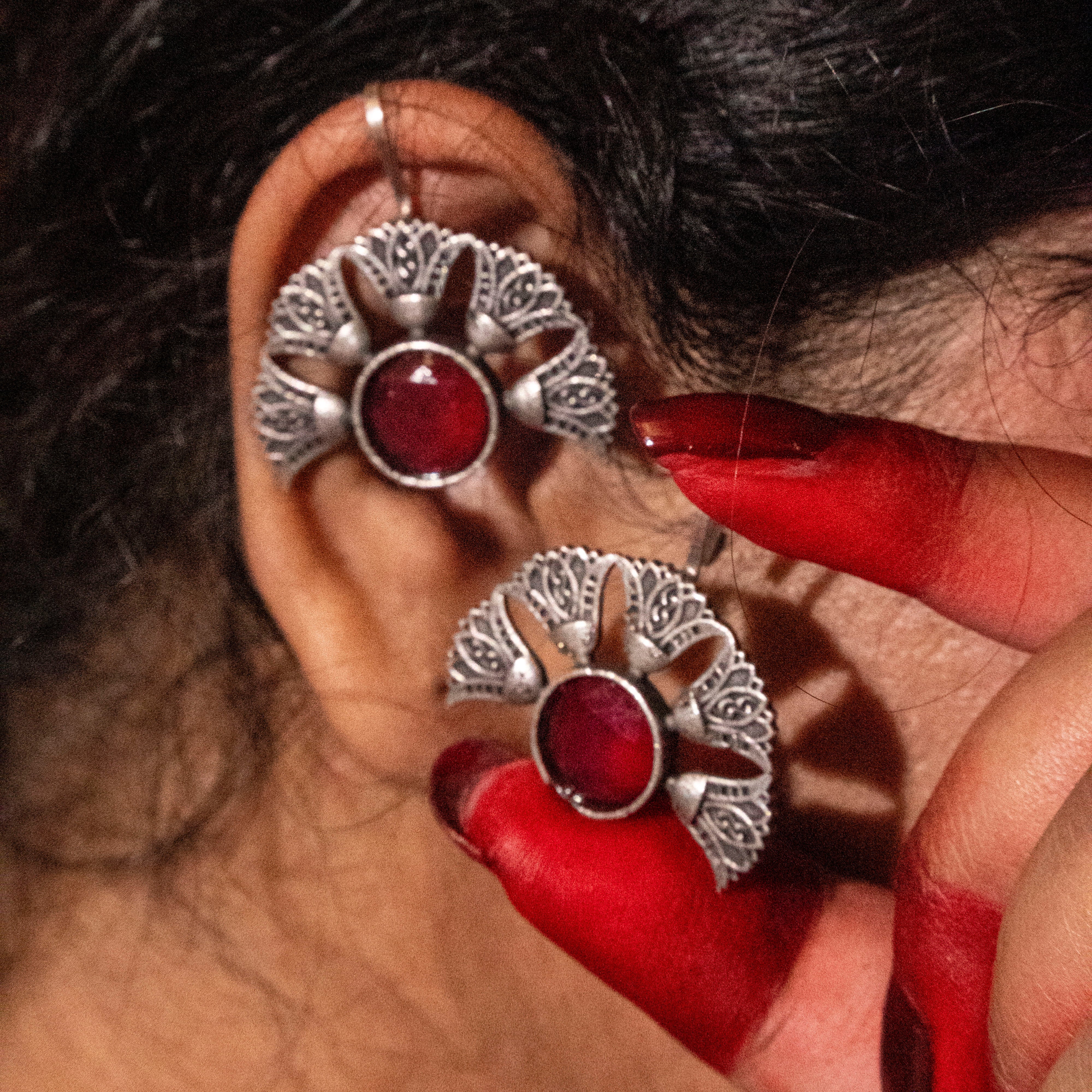 Vaidhehi Bugaadi - Red Stone