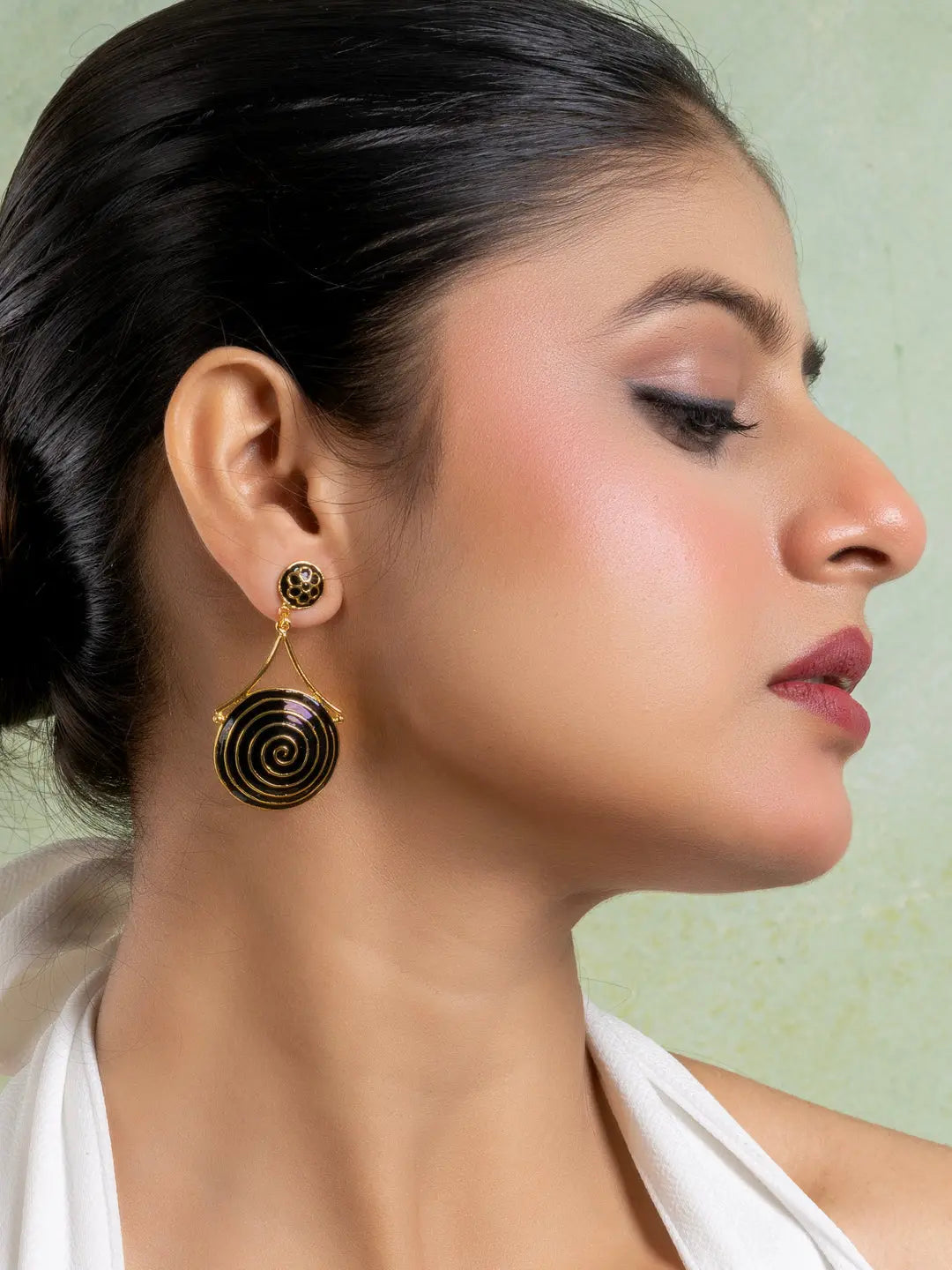 Golden Black Circular Floral Meenakari Stud Enamel Earring LOOK AND ADORN - designed for you