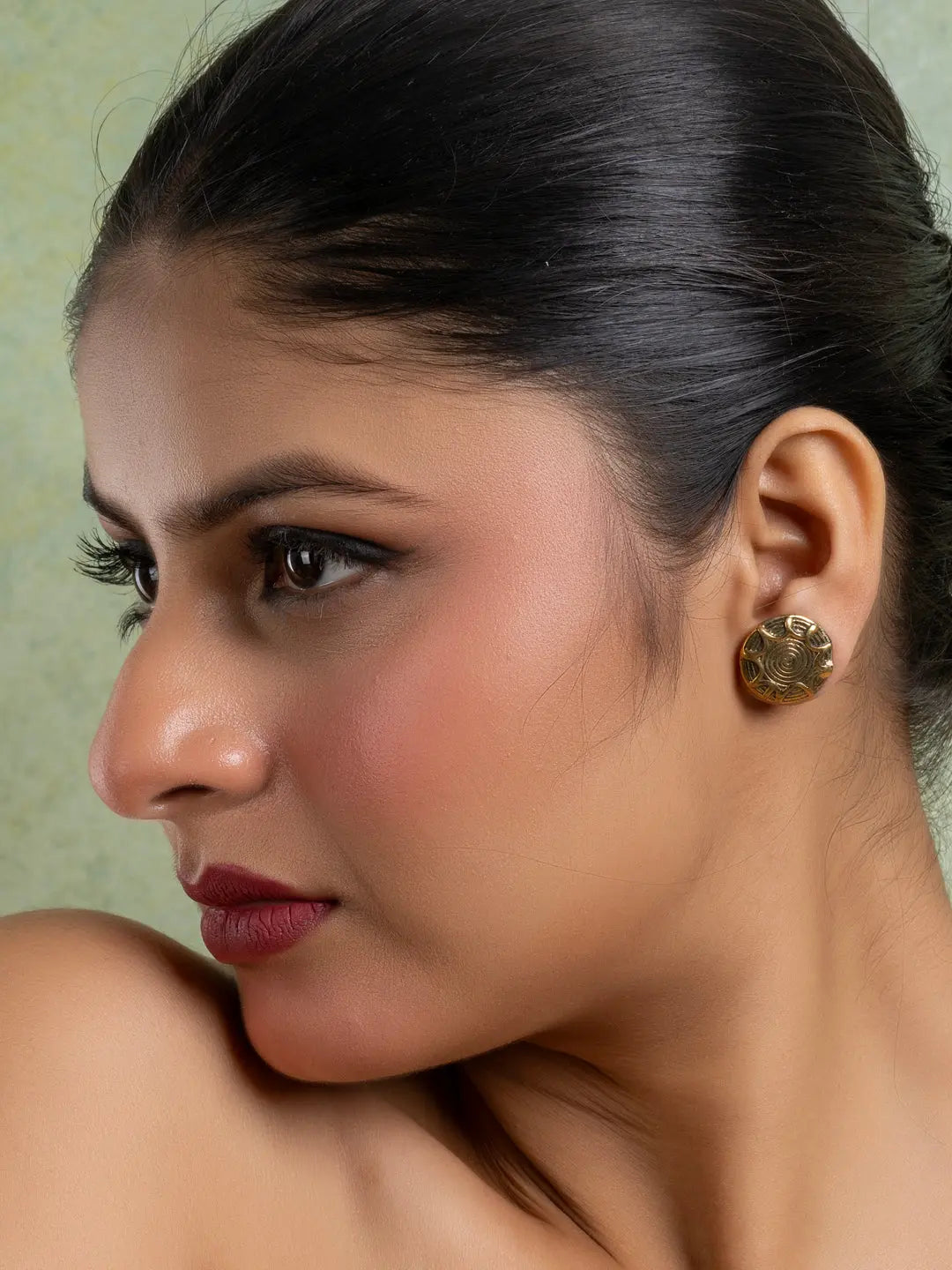 Golden Brass Floral Stud Earring LOOK AND ADORN - designed for you