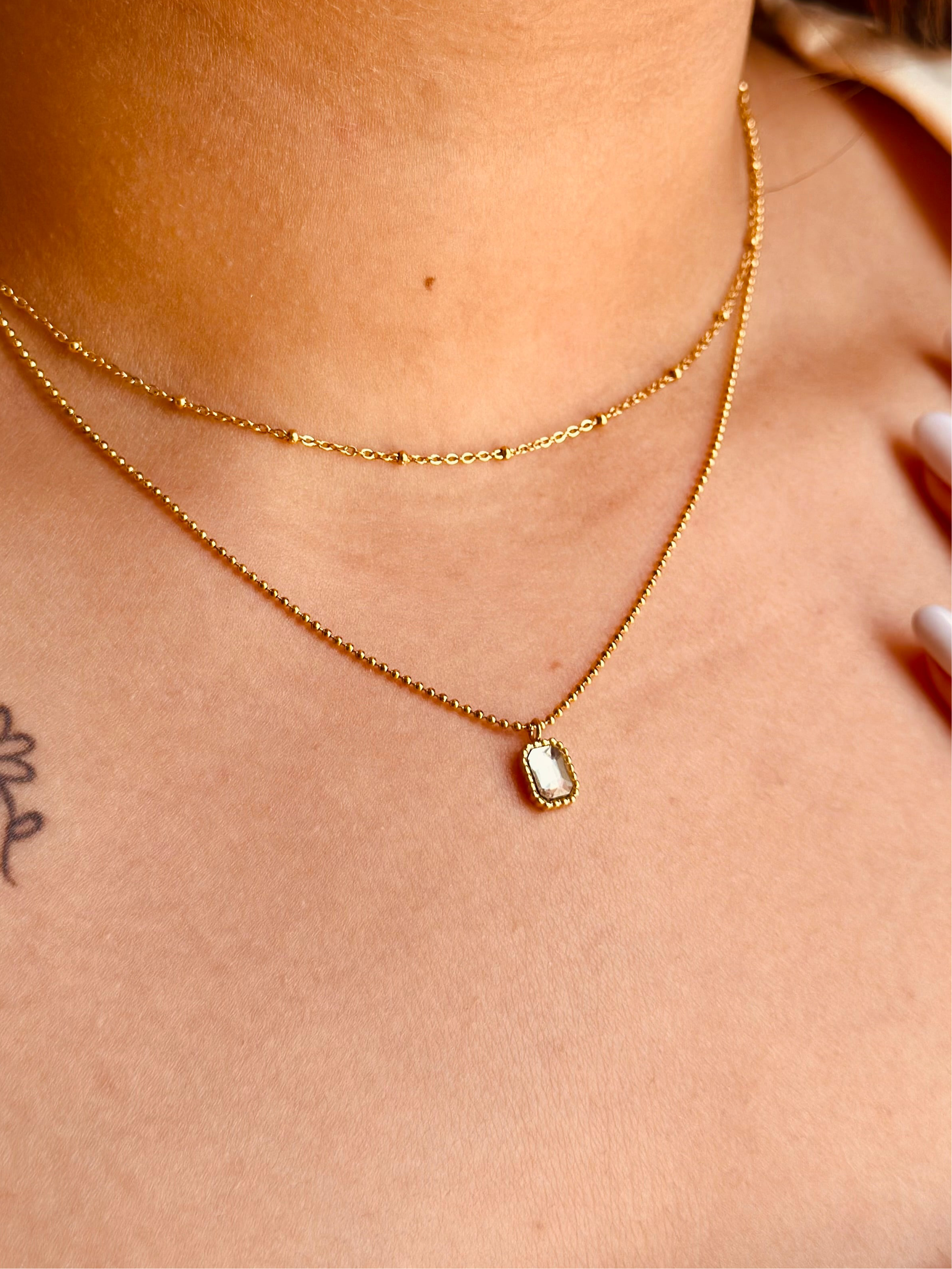 18k gold-plated double layer chain necklace �? elegant stylish layerable necklace, anti-tarnish and waterproof for evening and everyday wear.