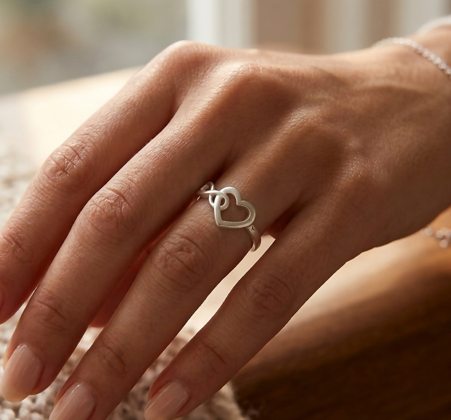 92.5 Silver Heart Infinity Ring