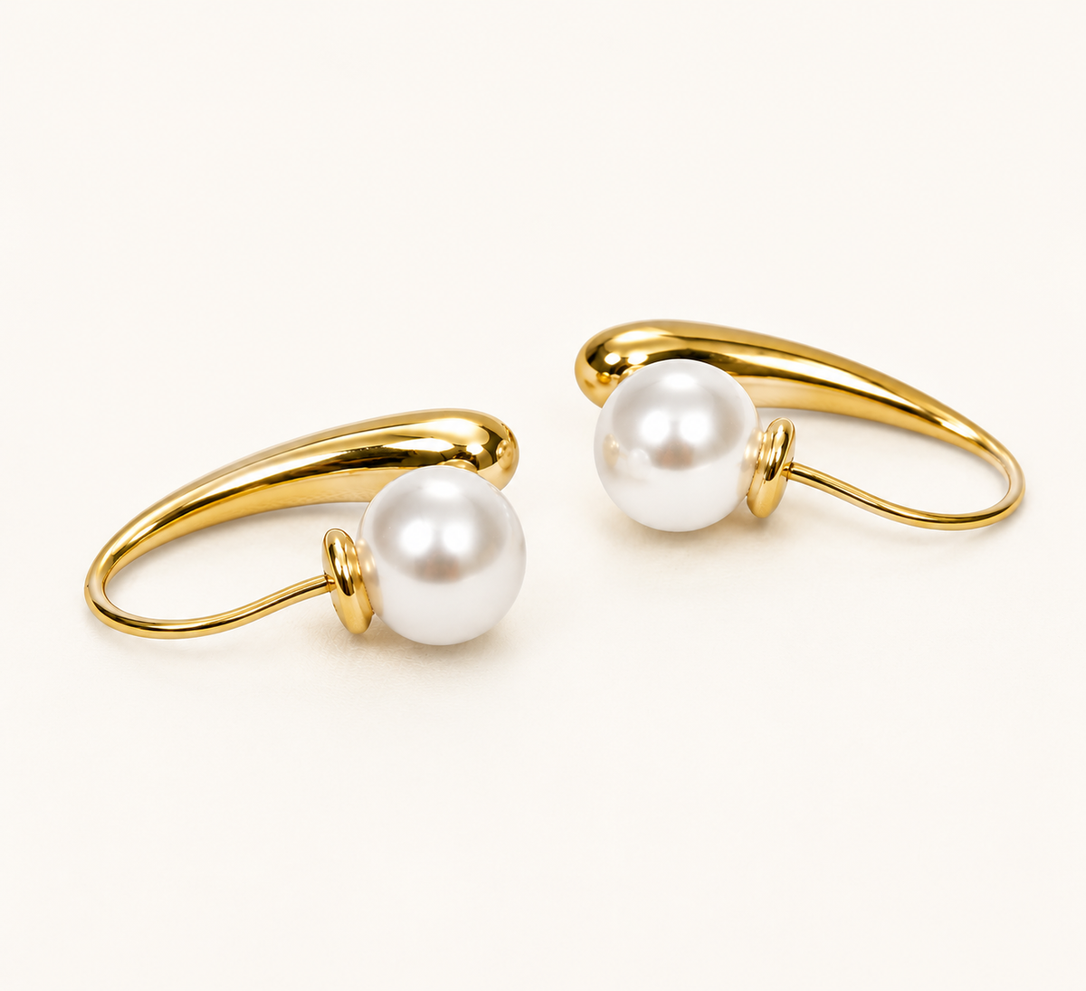 Edge Waterdrop Crystal Stud Earrings – minimalist waterdrop stud earrings in rose gold silver and gold tone finishes