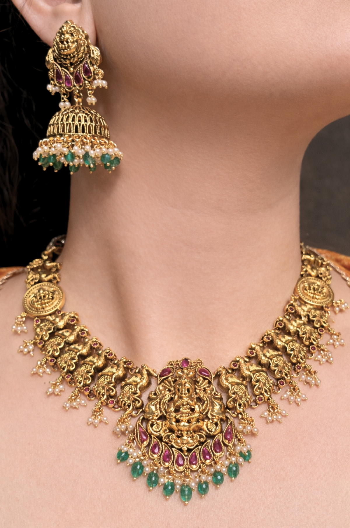 Antique Peacock Motif Necklace Set