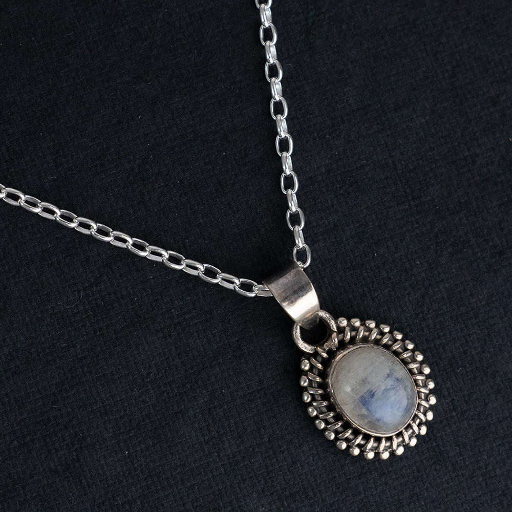 925 Silver Oval Moonstone Pendant Necklace with Intricate Silver Detailing 18-Inch Chain for Elegant Everyday Style