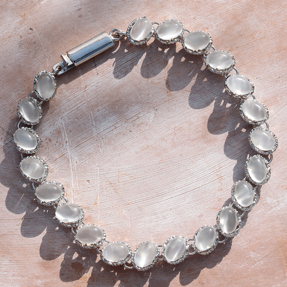 925 Sterling Silver Moonstone Bracelet – Oval Natural Gemstones in Elegant Prong Settings, Perfect for Everyday Wear and Special Occasions