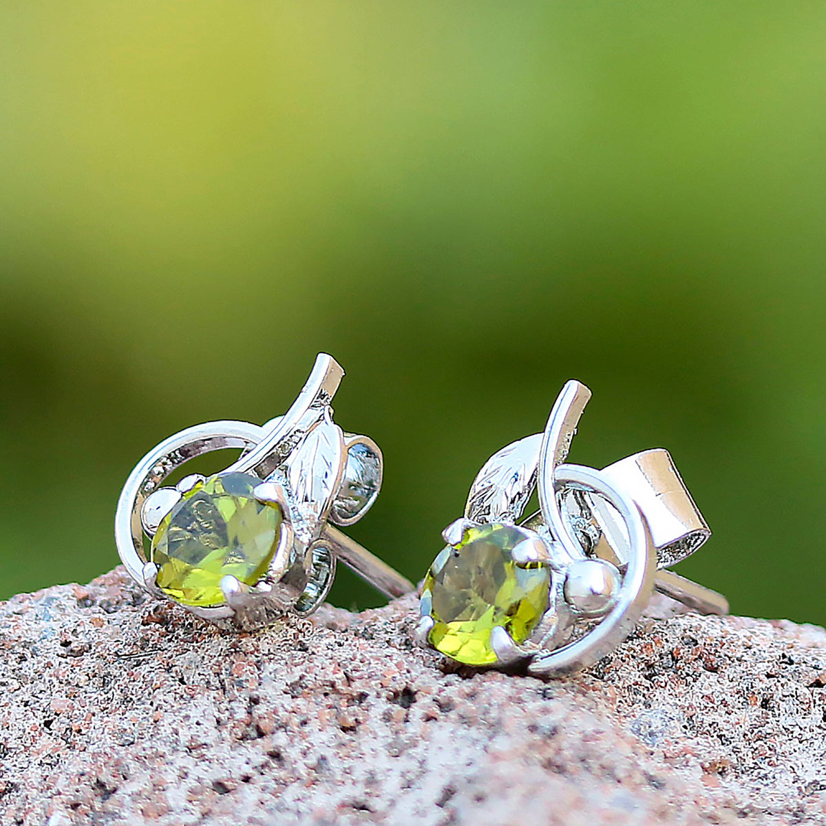 925 Sterling Silver Peridot Eartops – Leaf-Inspired Handcrafted Jewelry for a Vibrant Look