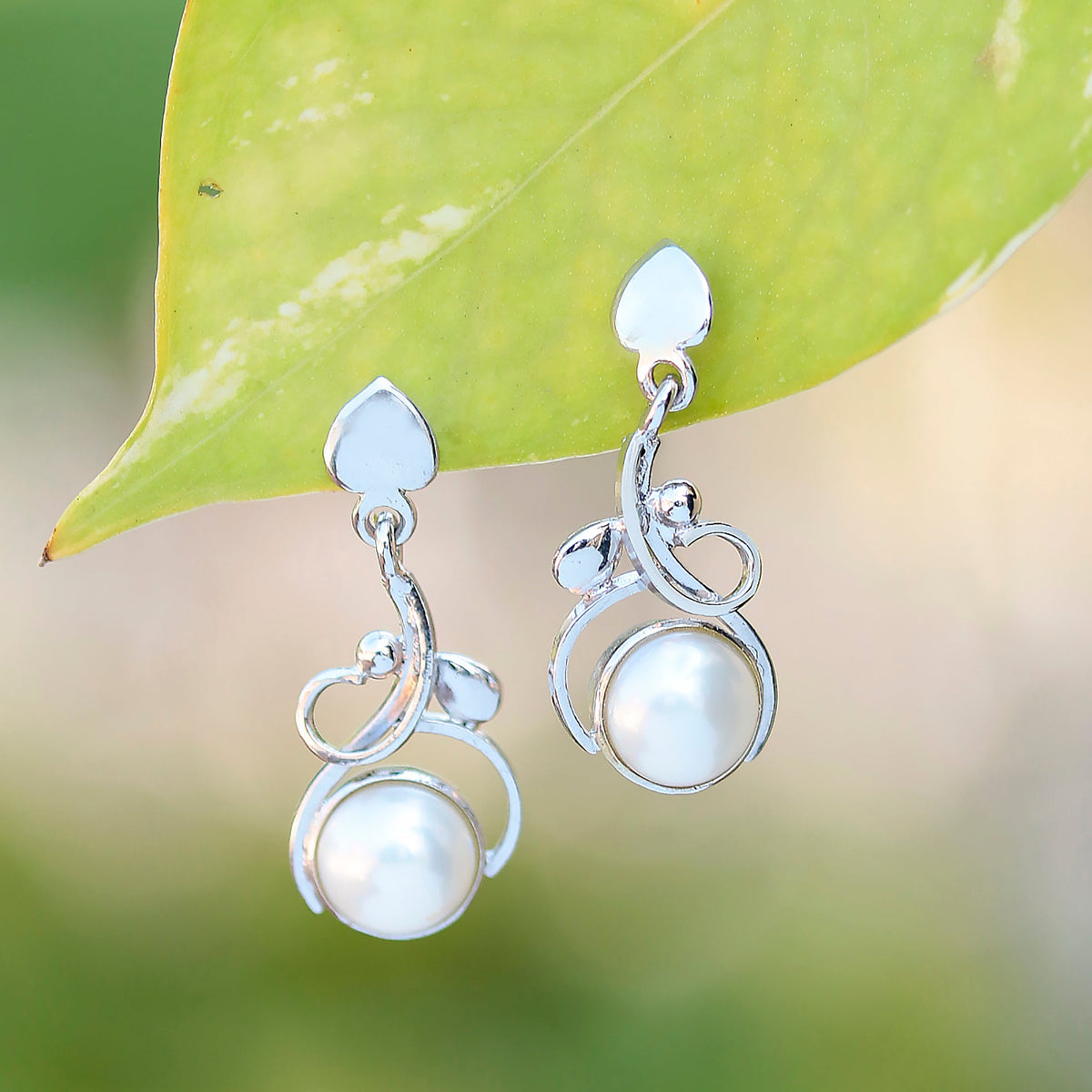 925 Sterling Silver Earrings With Pearls Stone – A Classic and Sophisticated Design for Every Occasion