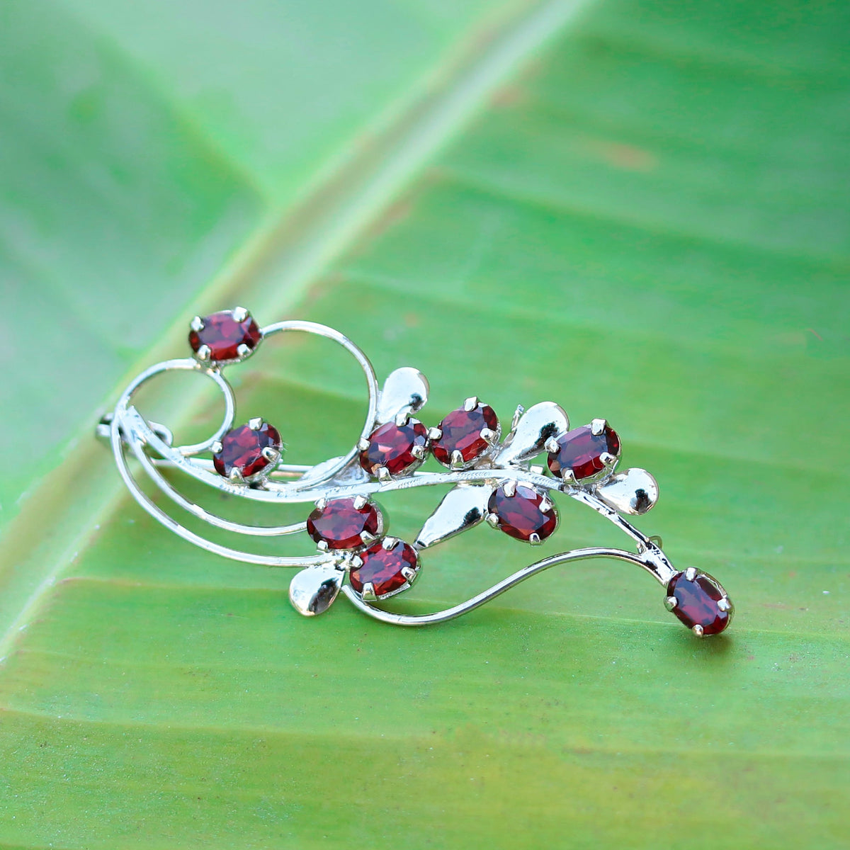 925 Silver Garnet Brooch - Handcrafted Sterling Silver with Stunning Red Gemstone Perfect for Adding Elegance to Any Outfit